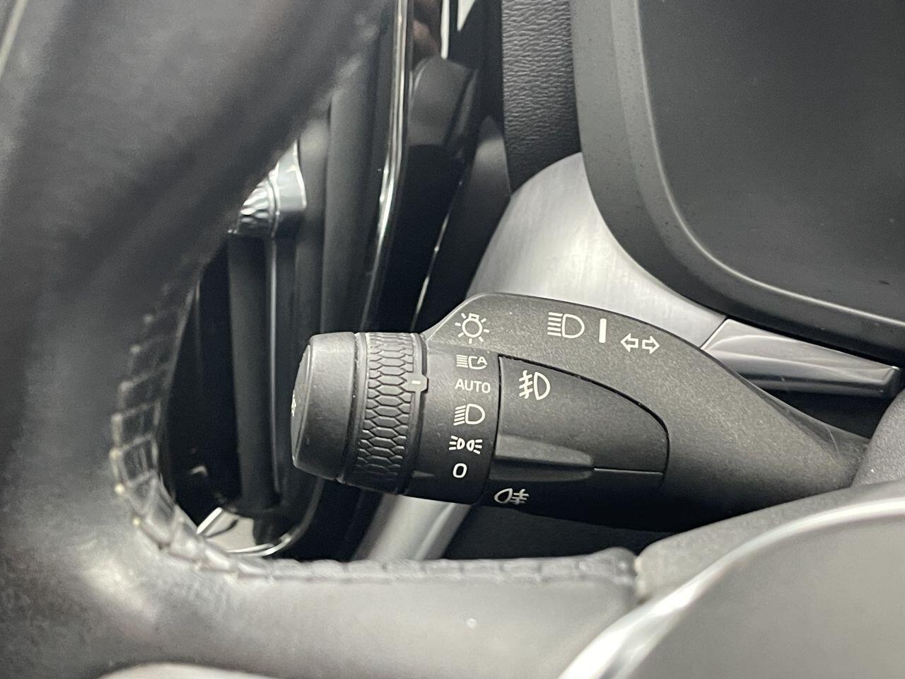 Volvo XC60 - Image 28