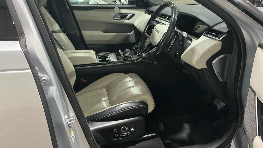 Land Rover Range Rover Velar - Image 20