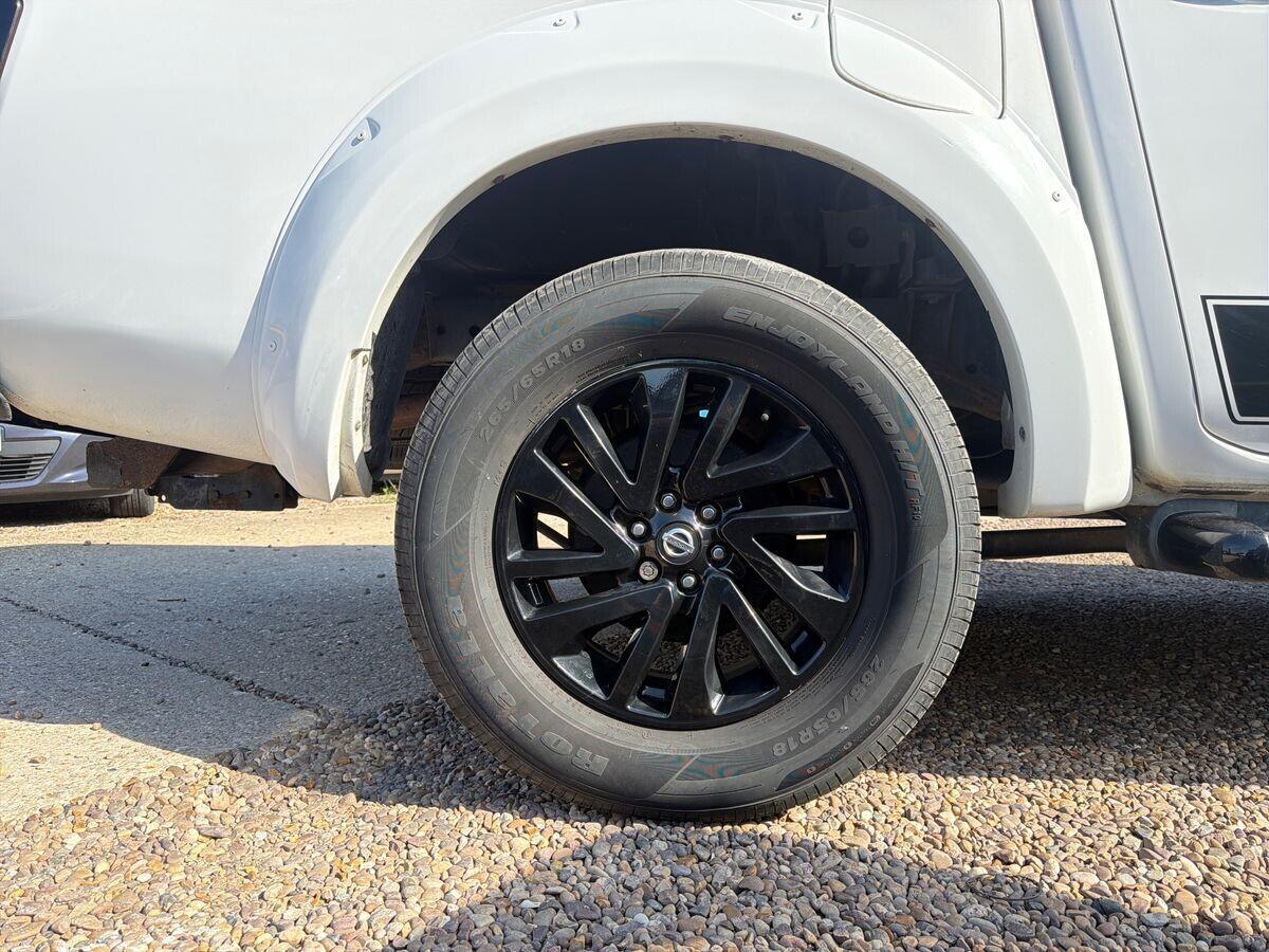 Nissan NAVARA - Image 17