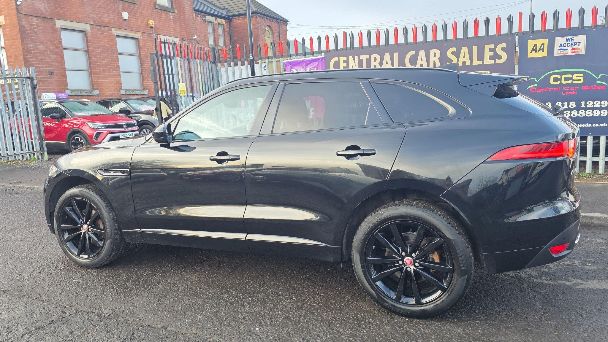 Jaguar F-Pace - Image 12