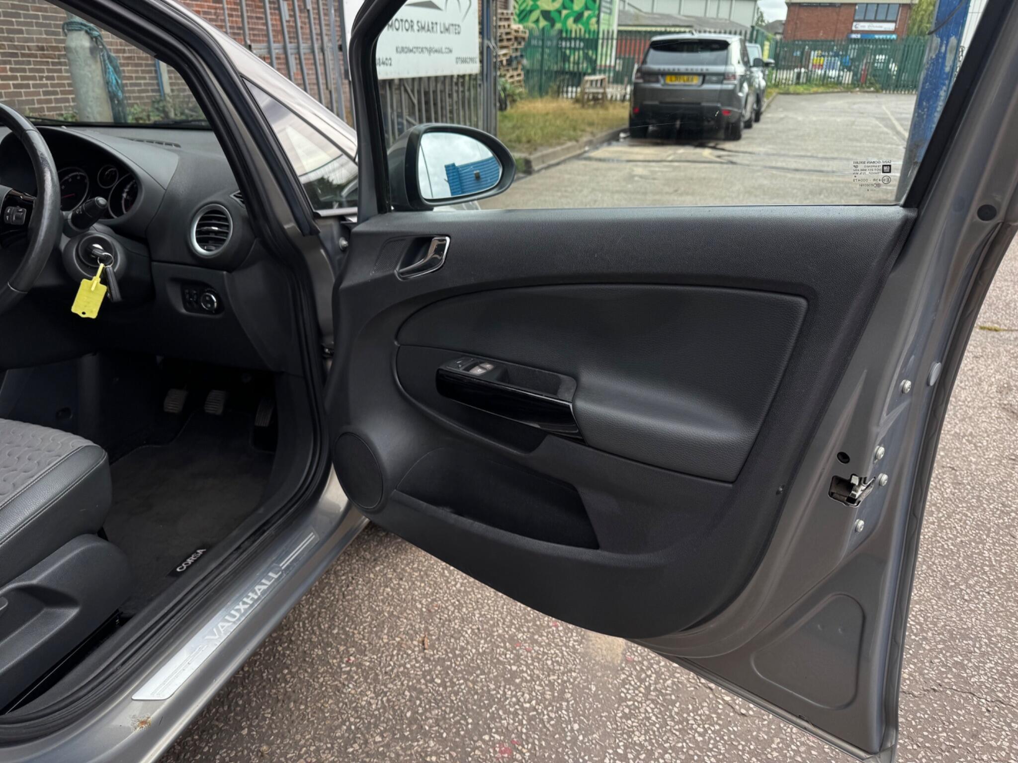 Vauxhall Corsa - Image 14