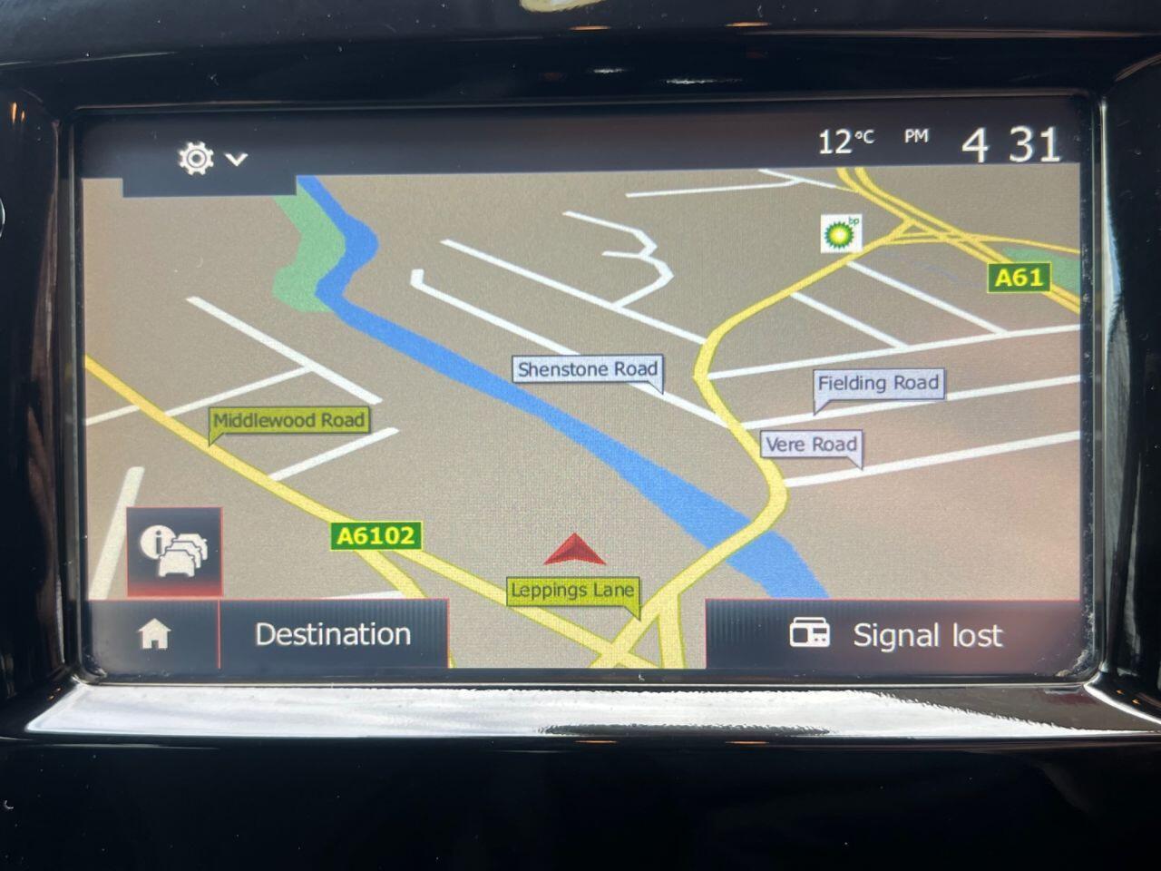 Renault Clio - Image 3