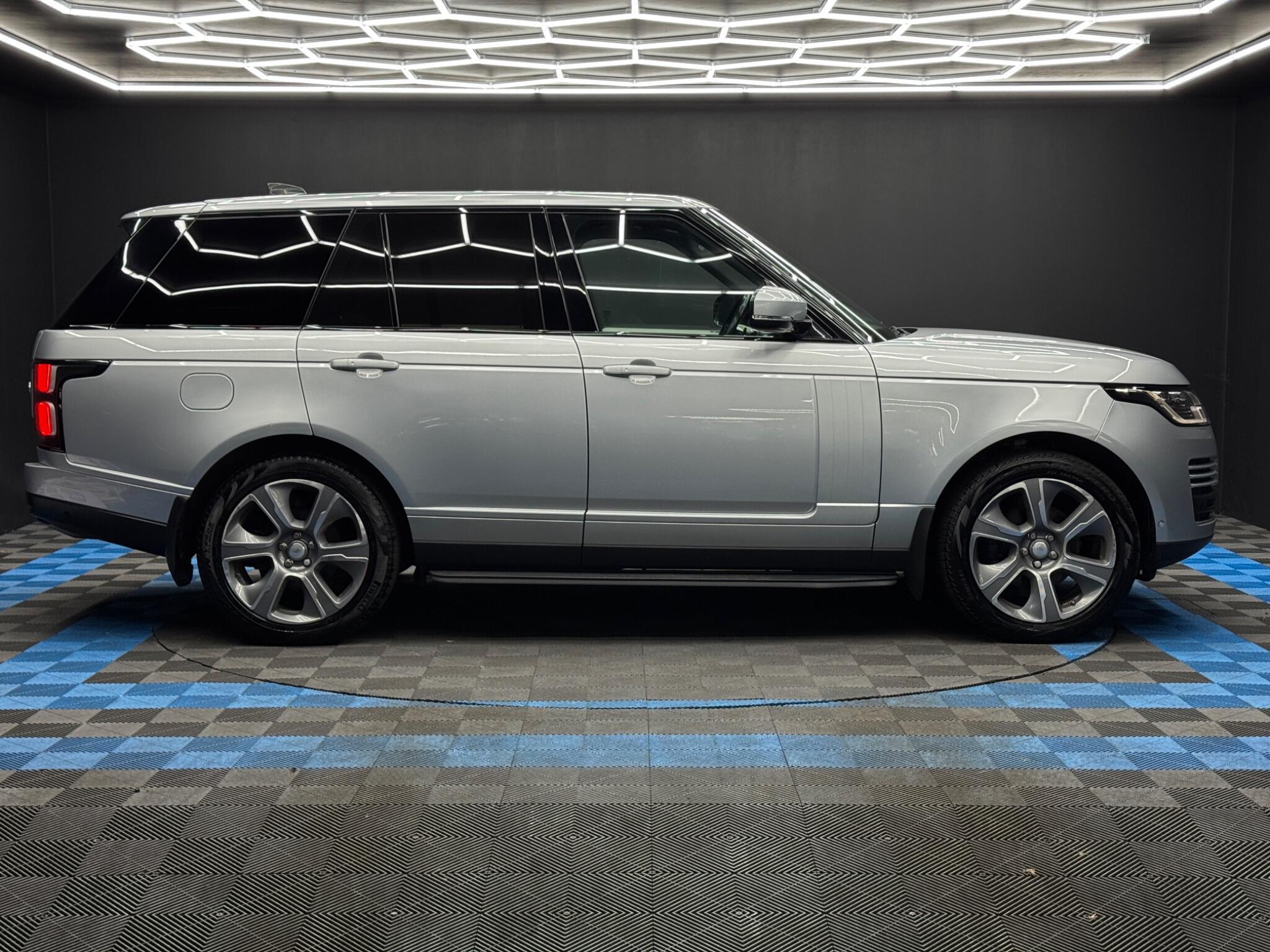 Land Rover Range Rover - Image 4