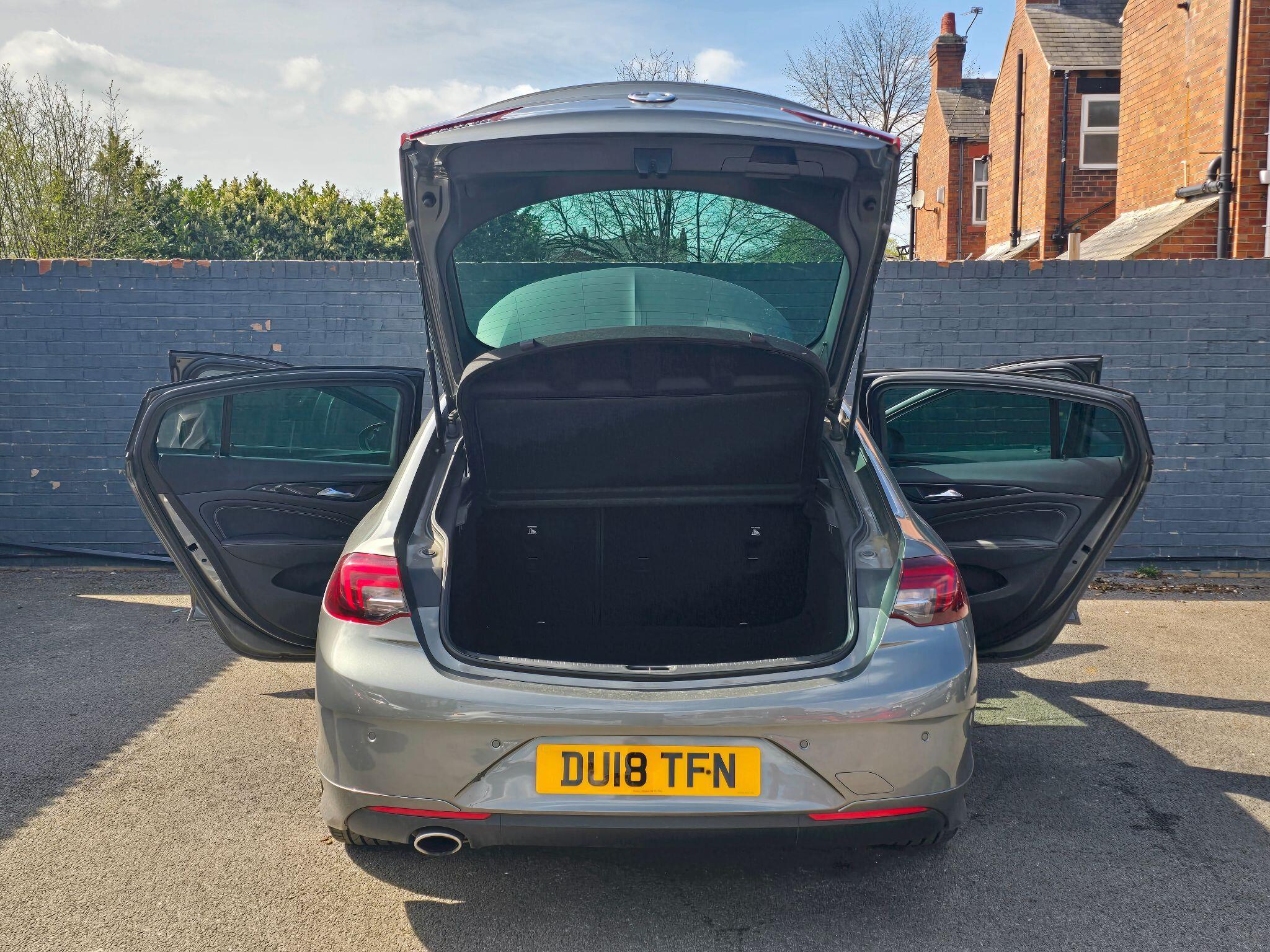 Vauxhall Insignia - Image 20