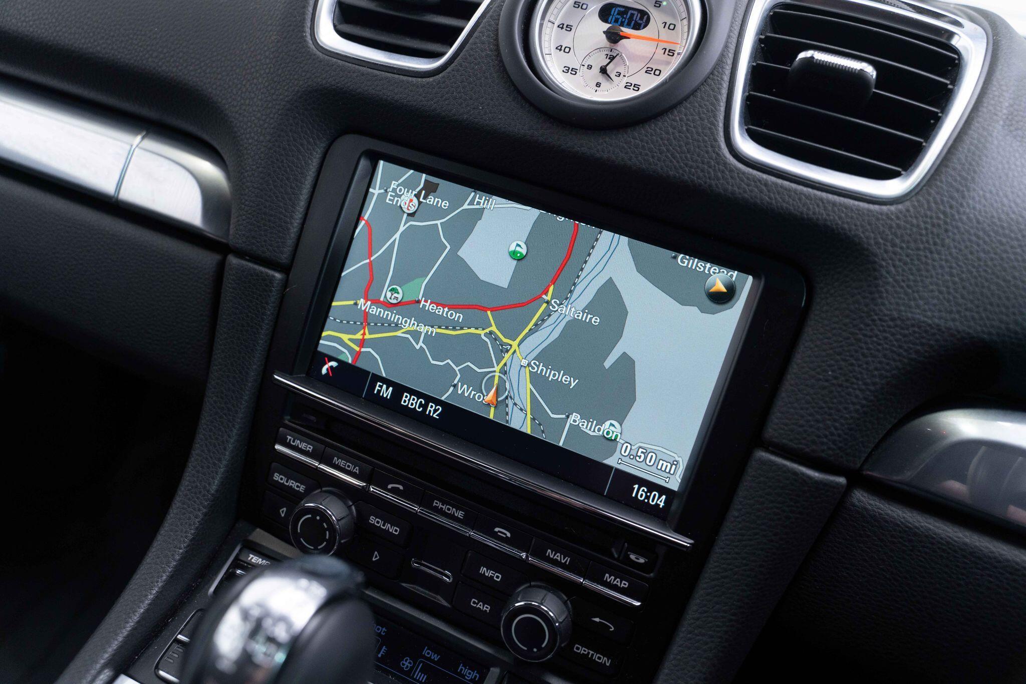 Porsche Cayman - Image 26