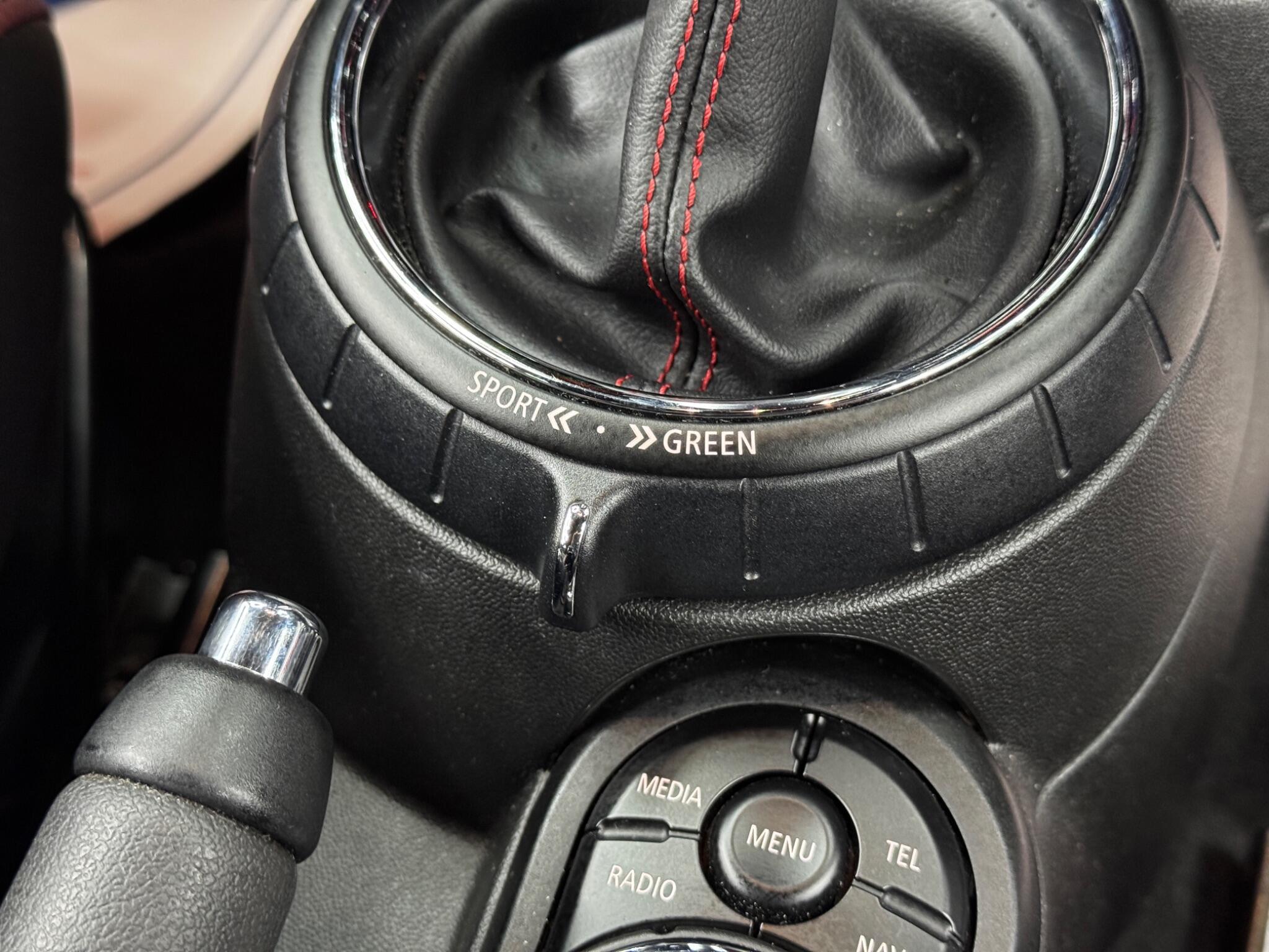 MINI Hatch - Image 25