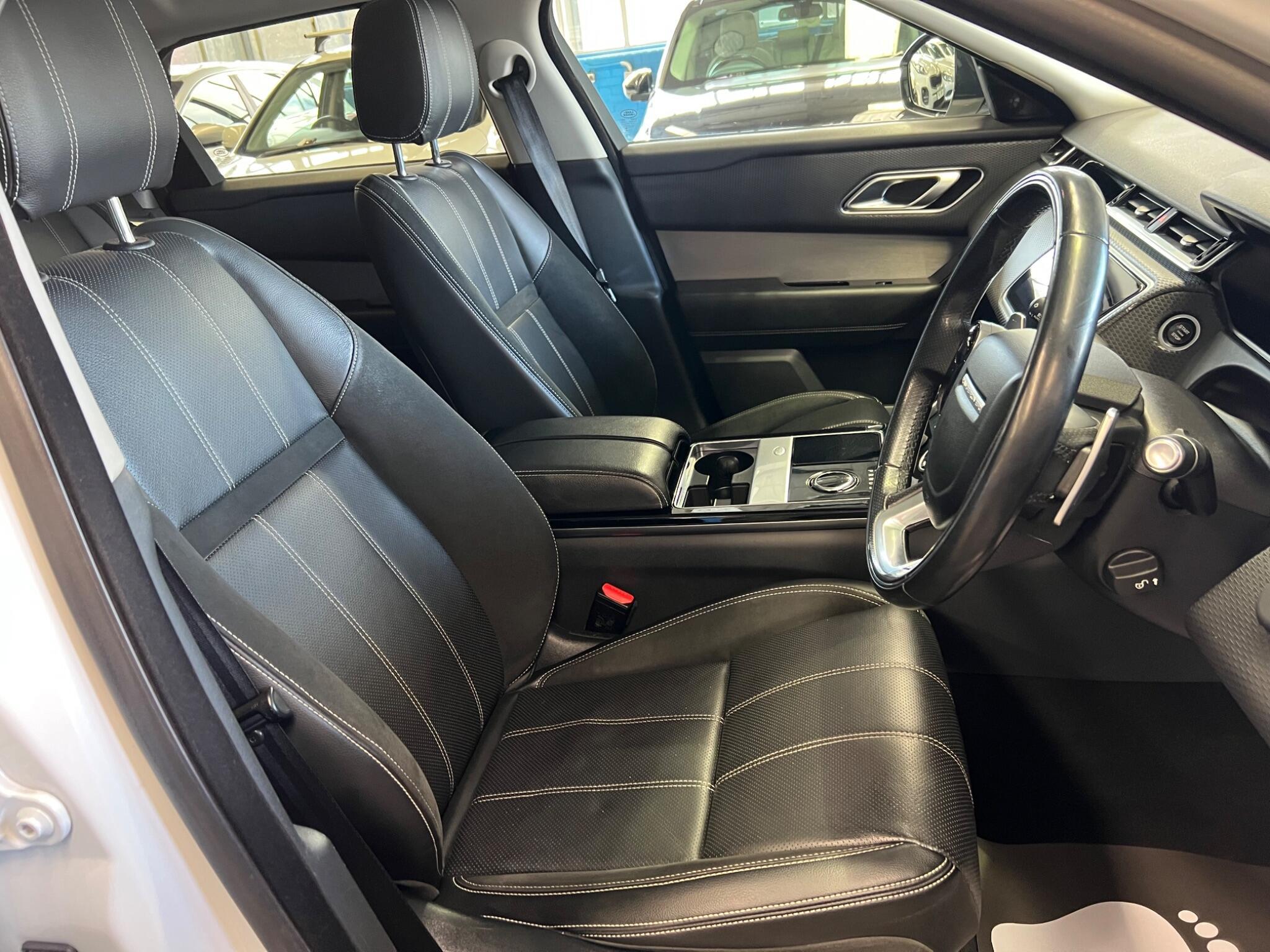 Land Rover Range Rover Velar - Image 19