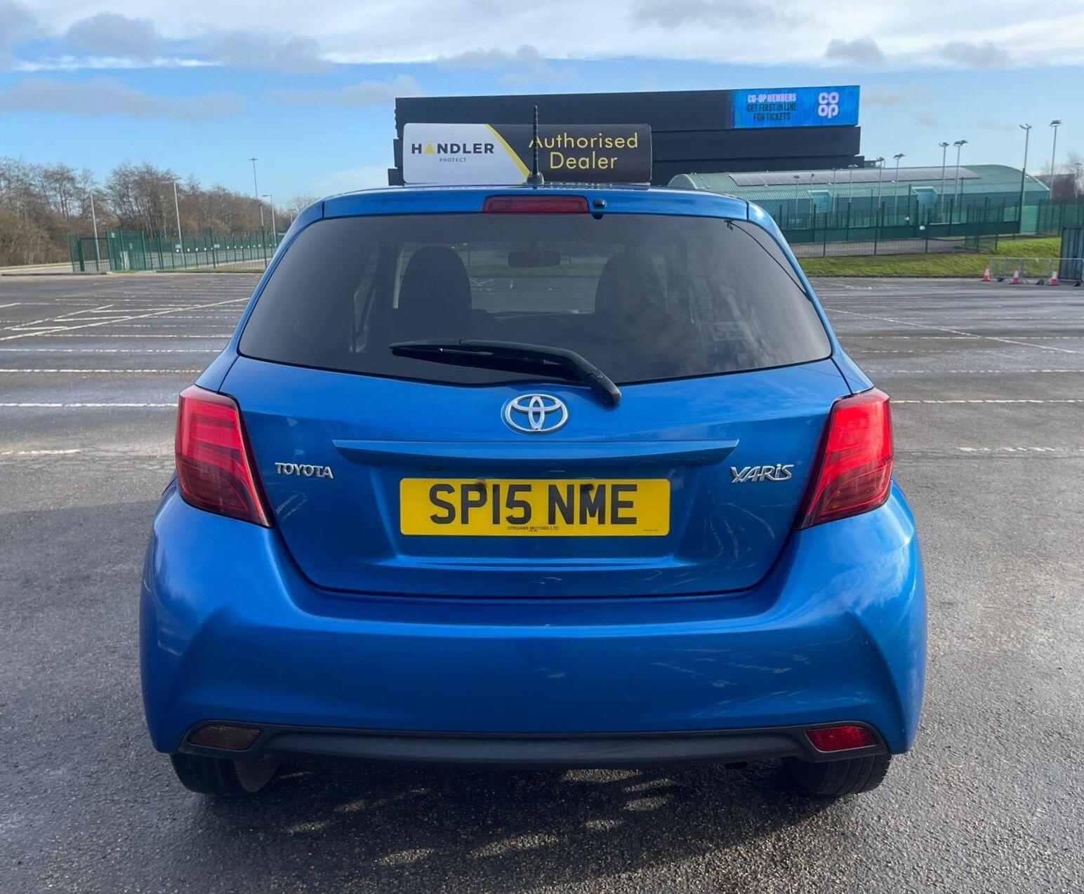 Toyota Yaris - Image 11