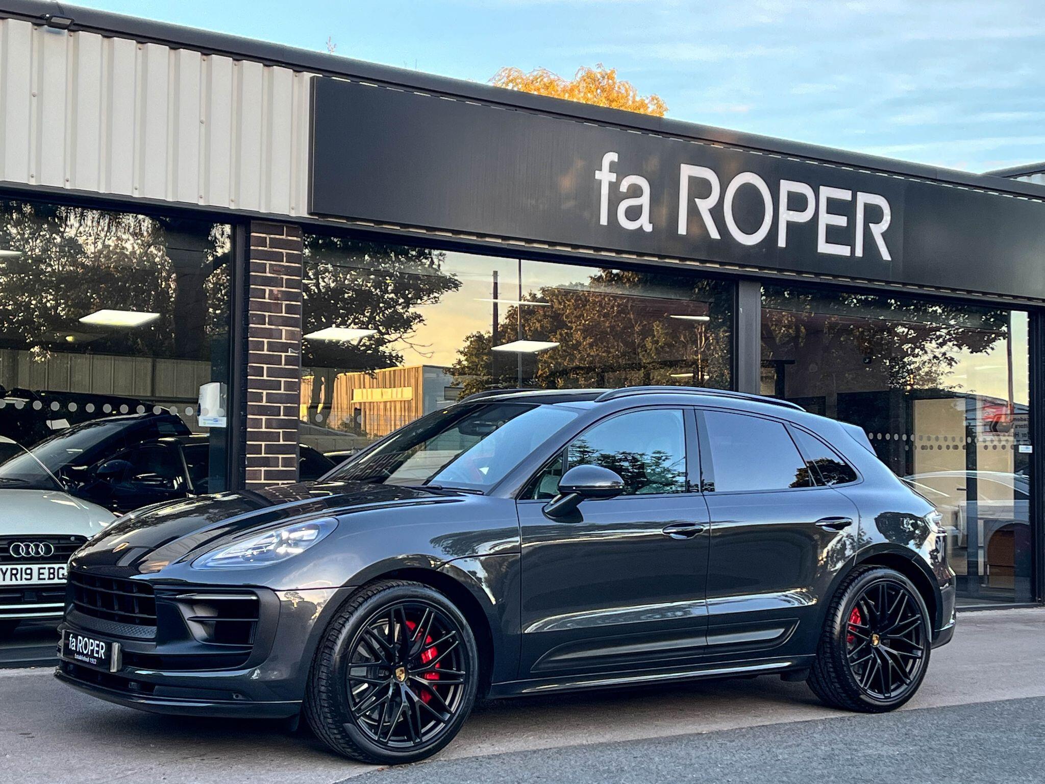 Porsche Macan - Image 2