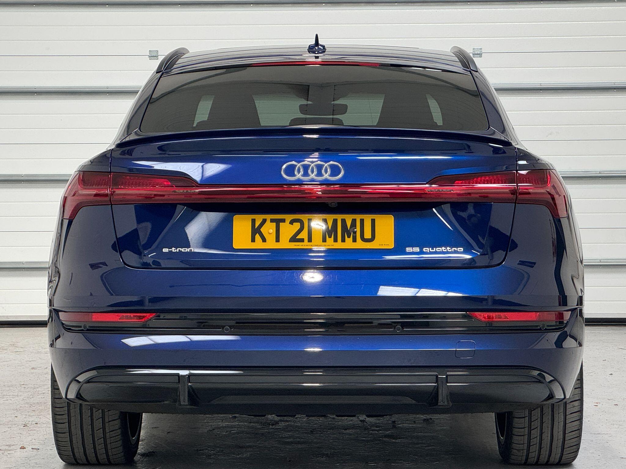 Audi E-Tron - Image 13