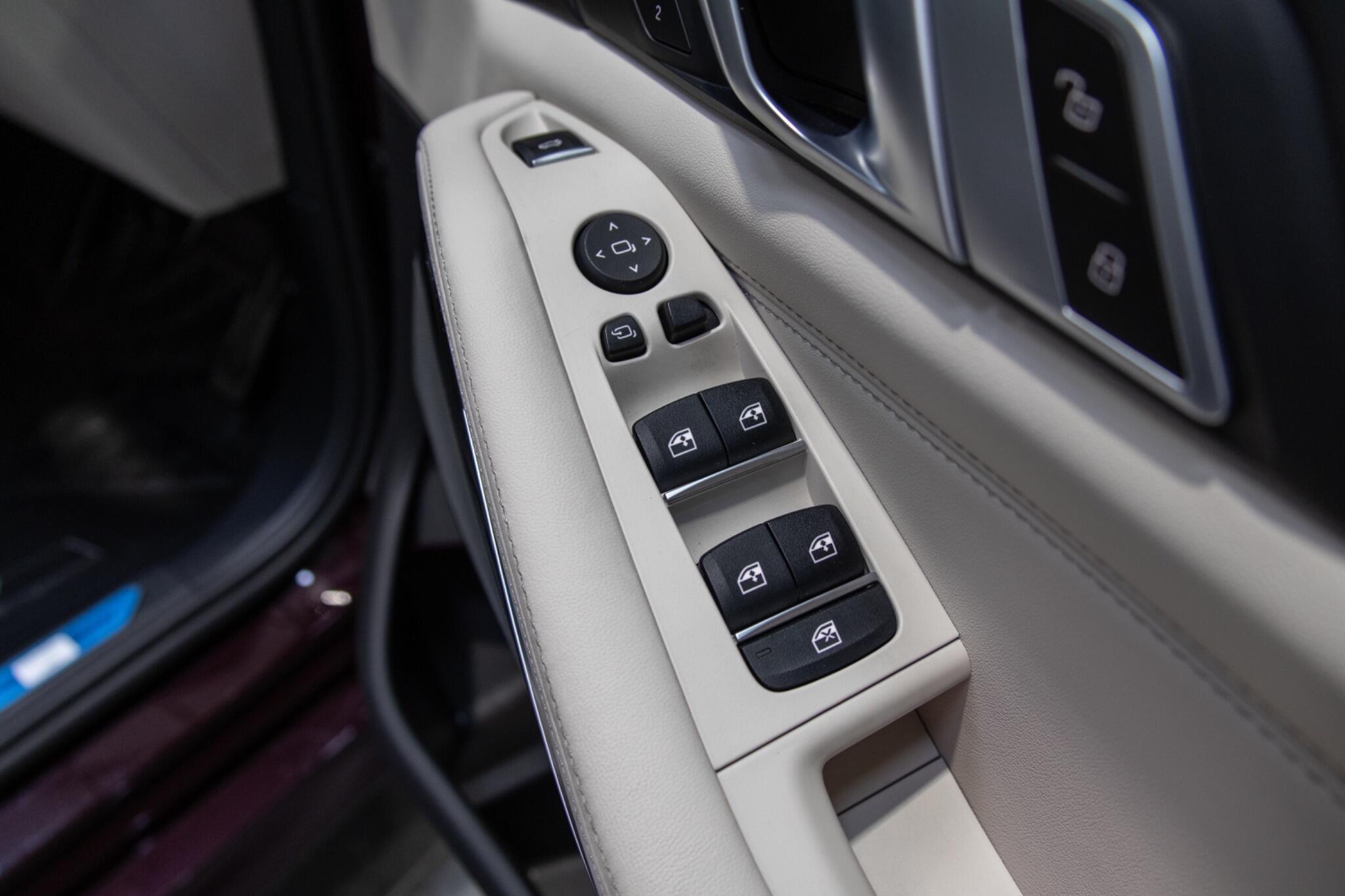 BMW X5 - Image 18