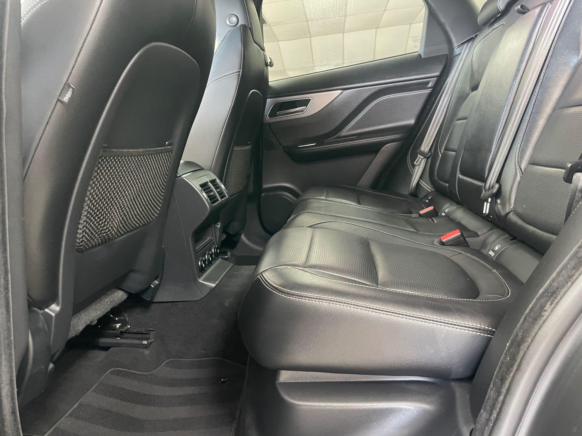 Jaguar F-Pace - Image 28