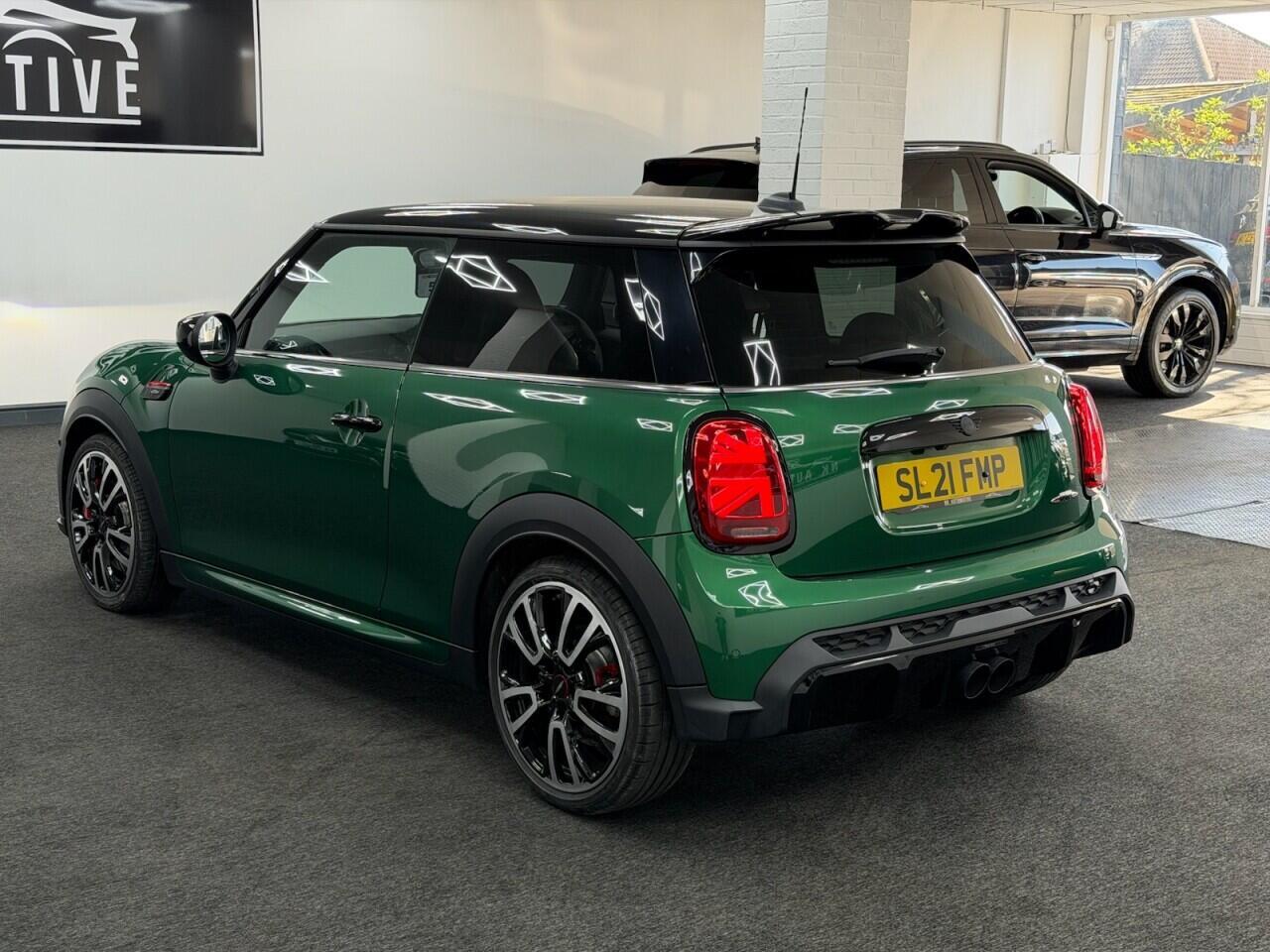 MINI Hatch - Image 7