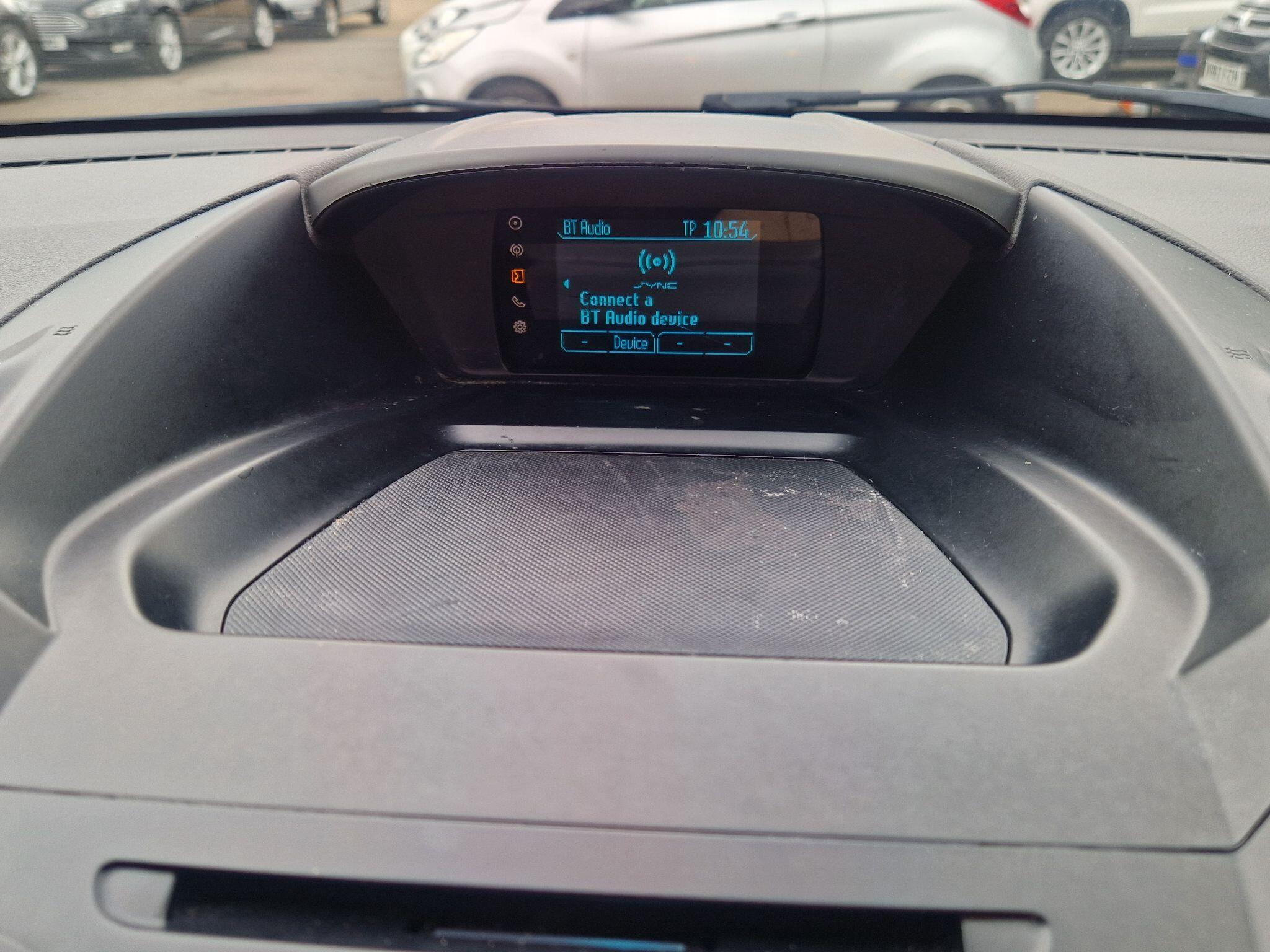 Ford Kuga - Image 47