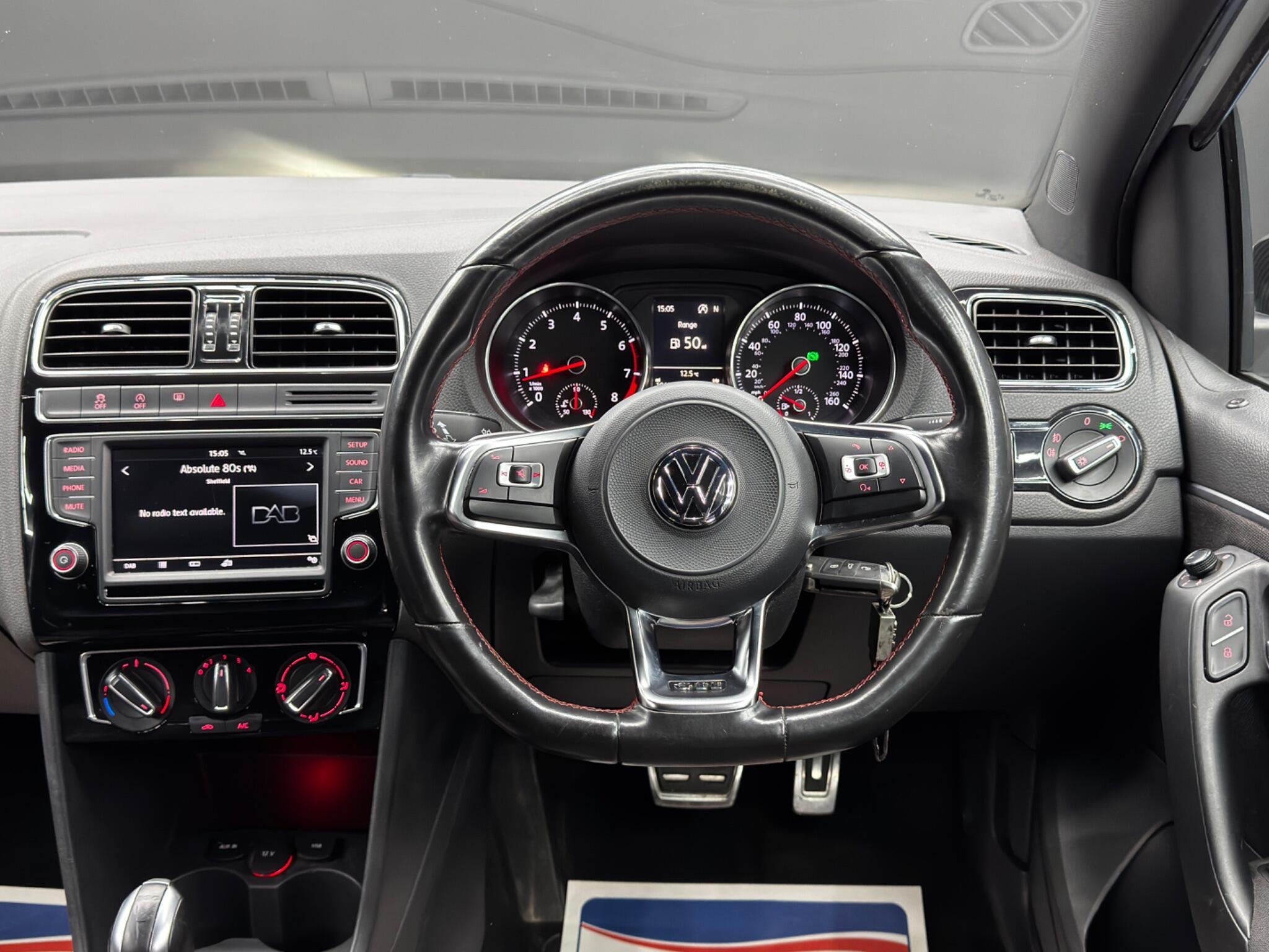 Volkswagen Polo - Image 18