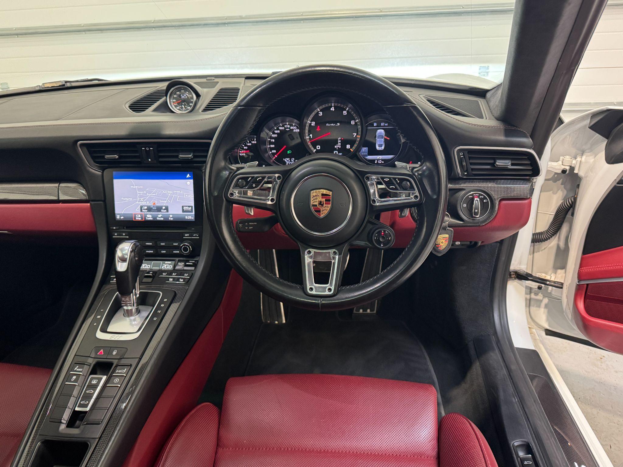 Porsche 911 - Image 30