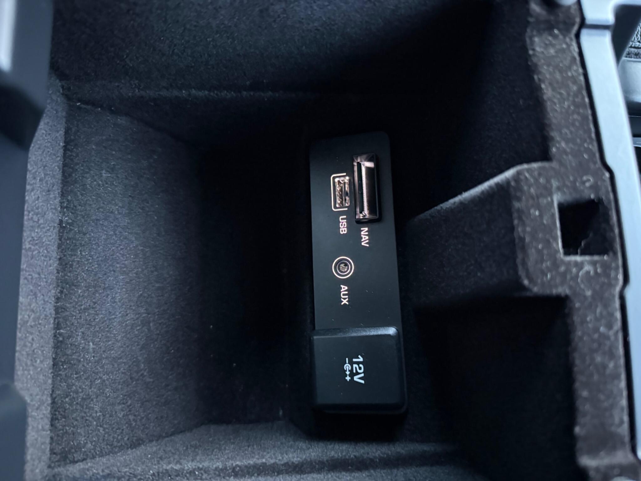 Land Rover DISCOVERY SPORT - Image 60