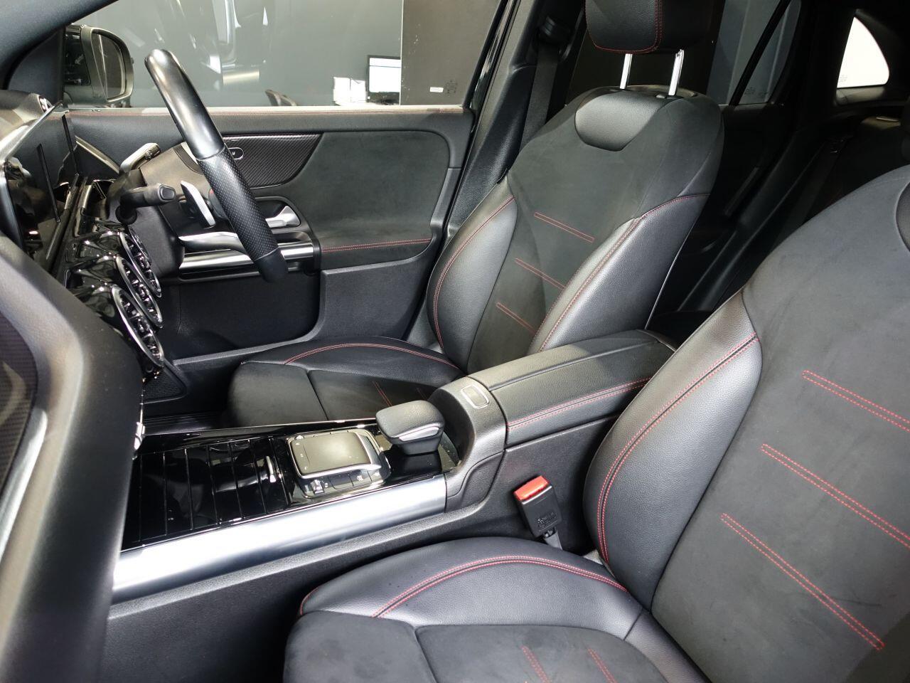 Mercedes-benz GLA - Image 12