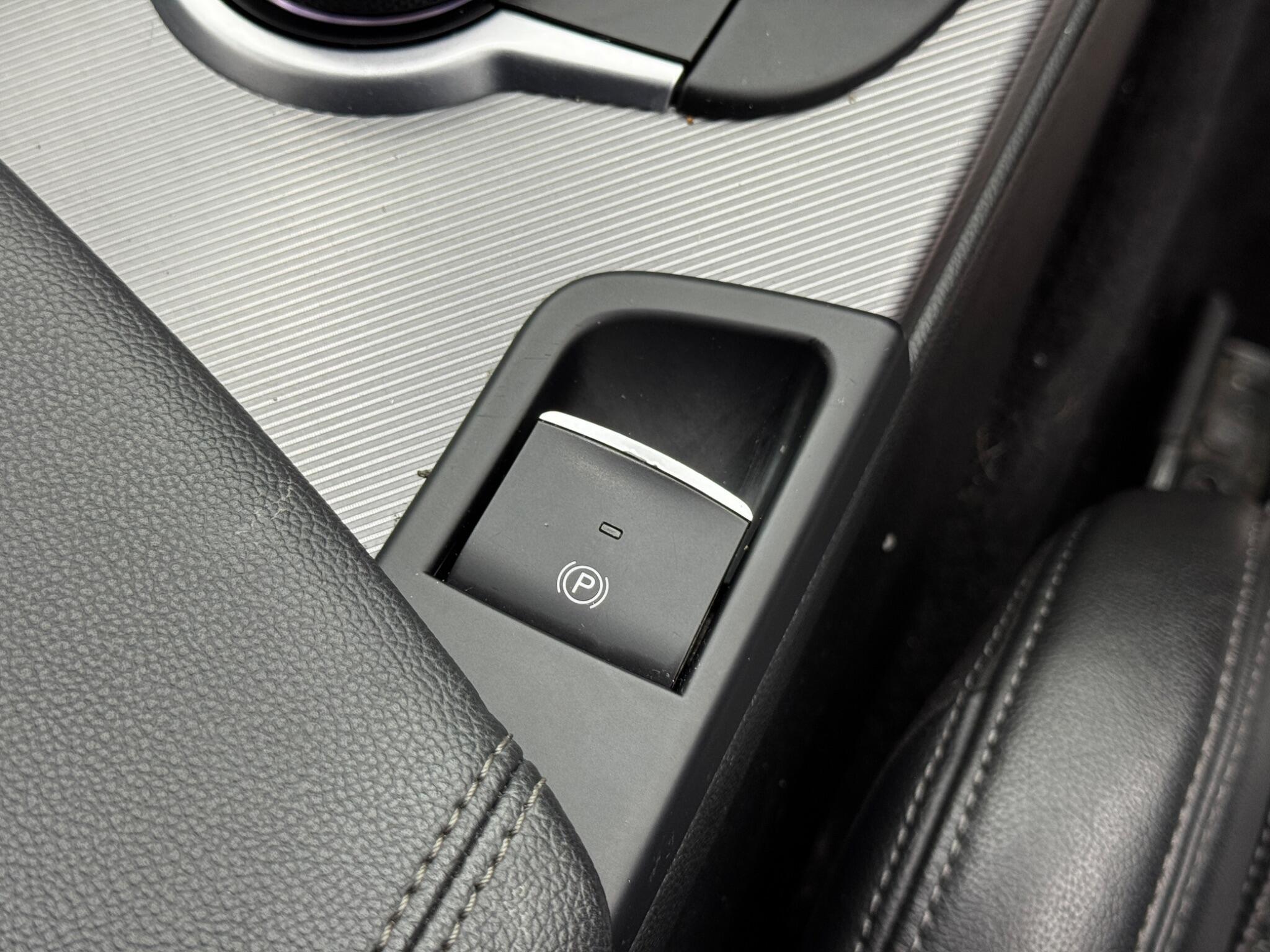 Alfa Romeo Giulia - Image 26