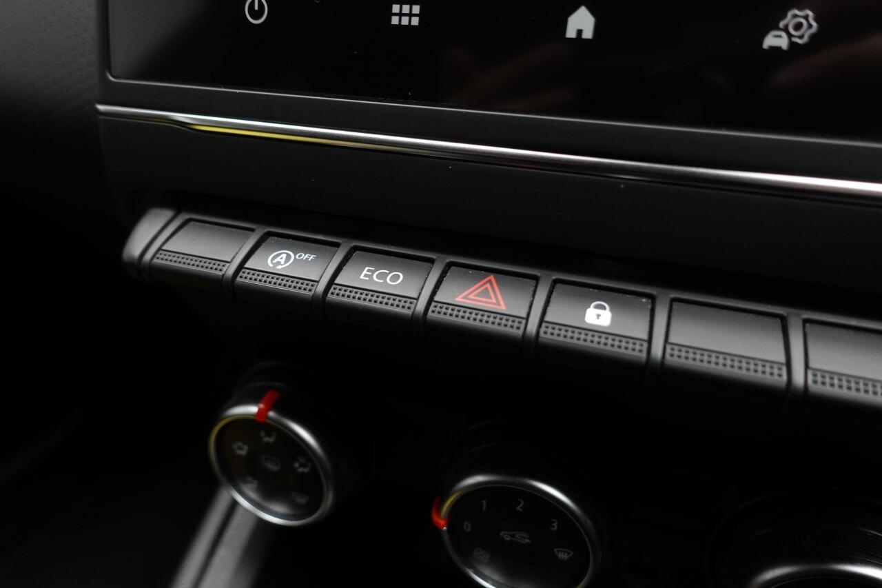 Renault Clio - Image 36