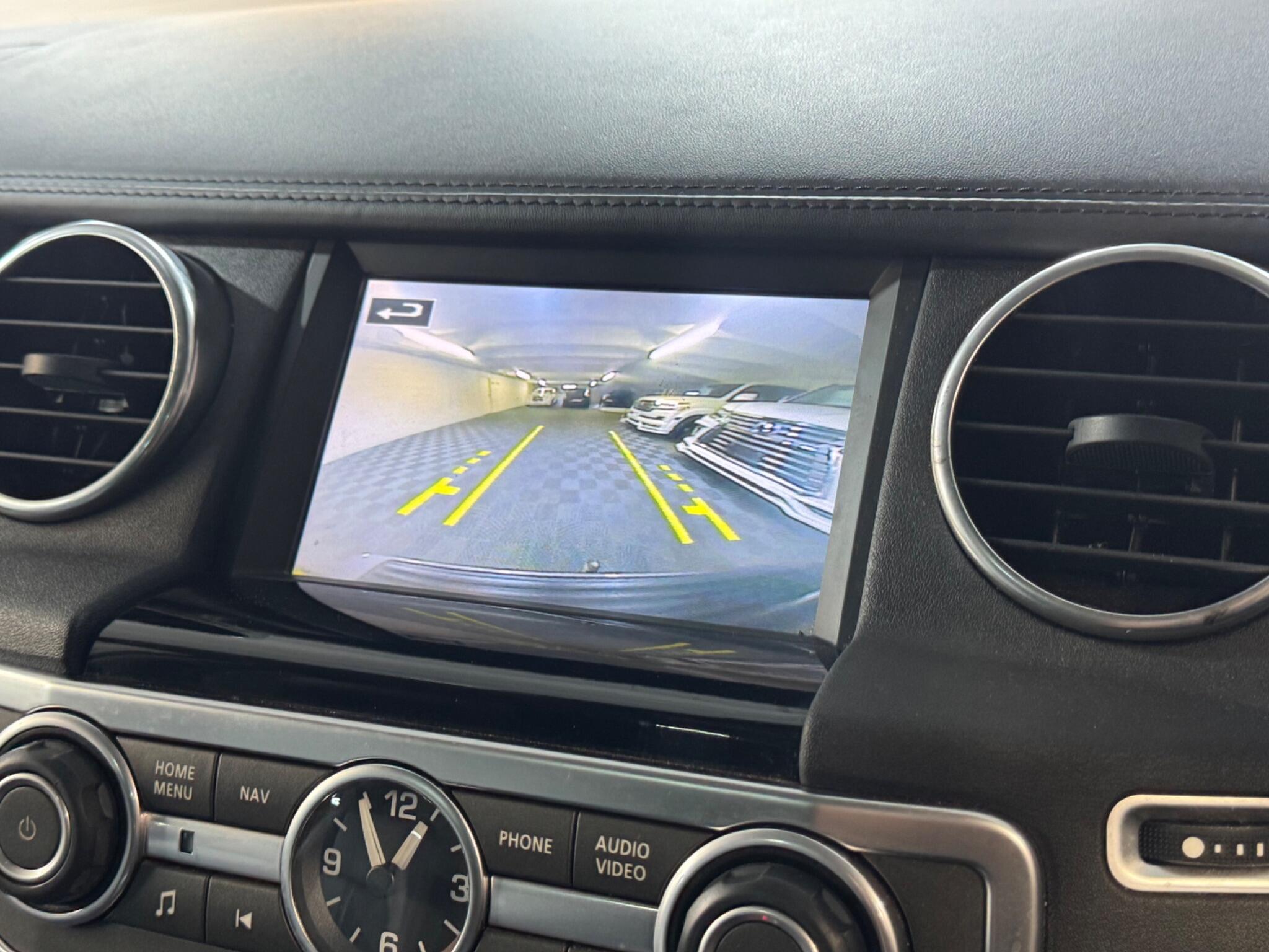 Land Rover DISCOVERY 4 - Image 15