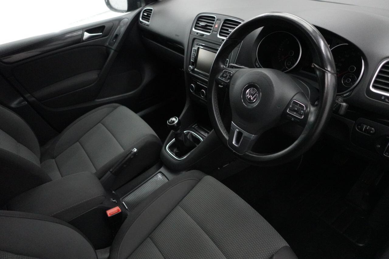 Volkswagen Golf - Image 15