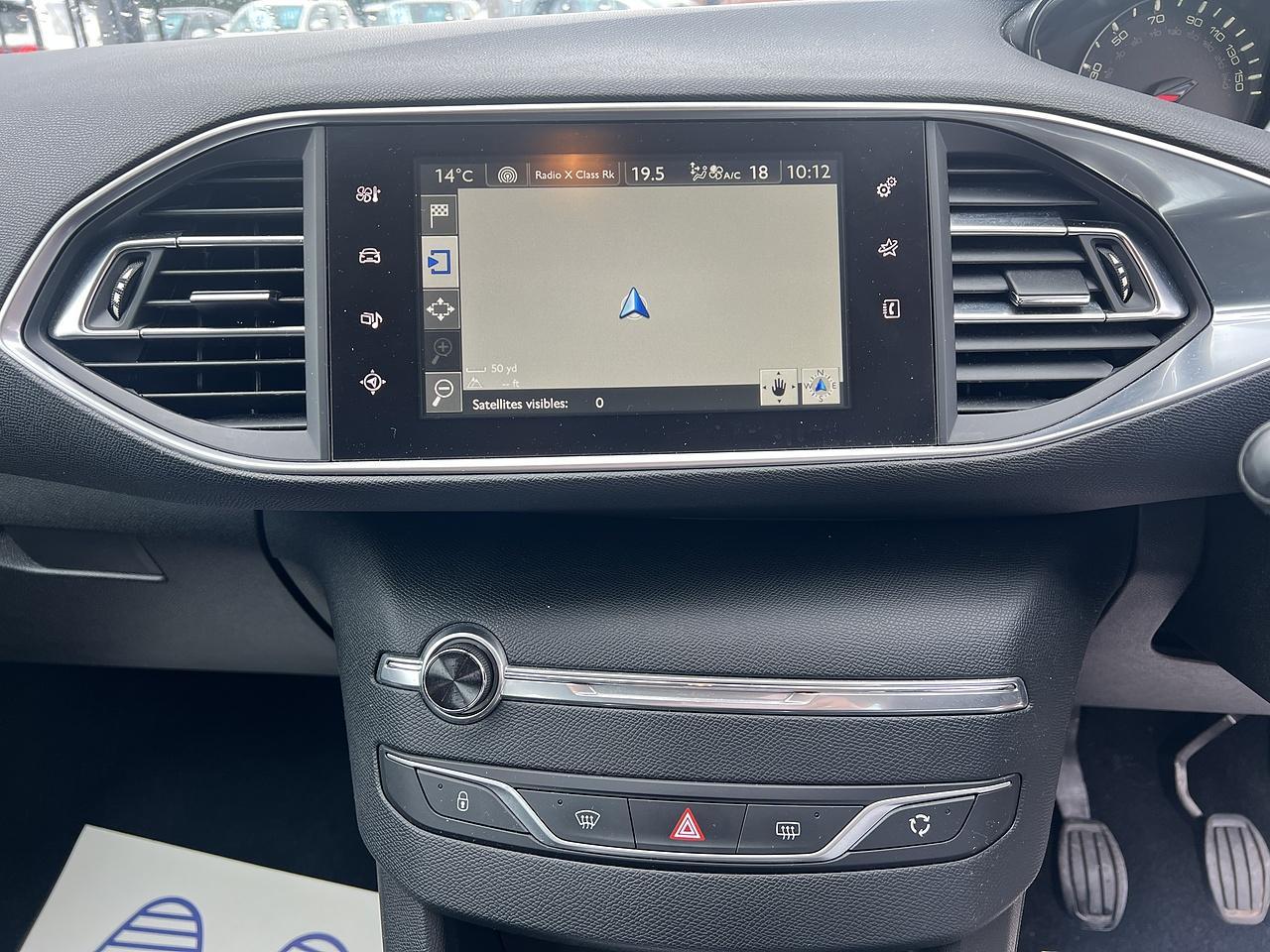 Peugeot 308 SW - Image 17