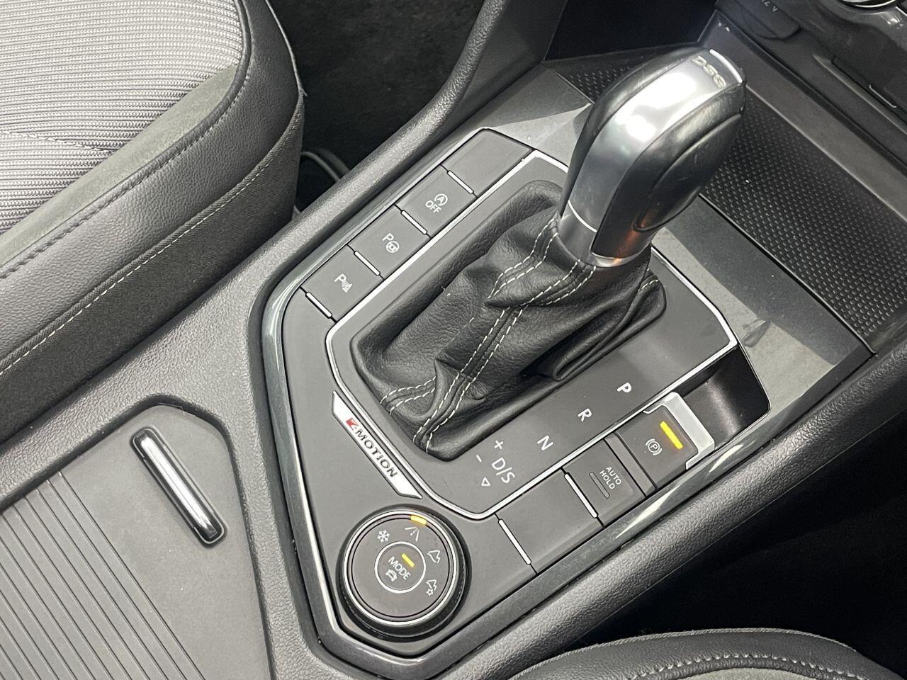 Volkswagen Tiguan - Image 26