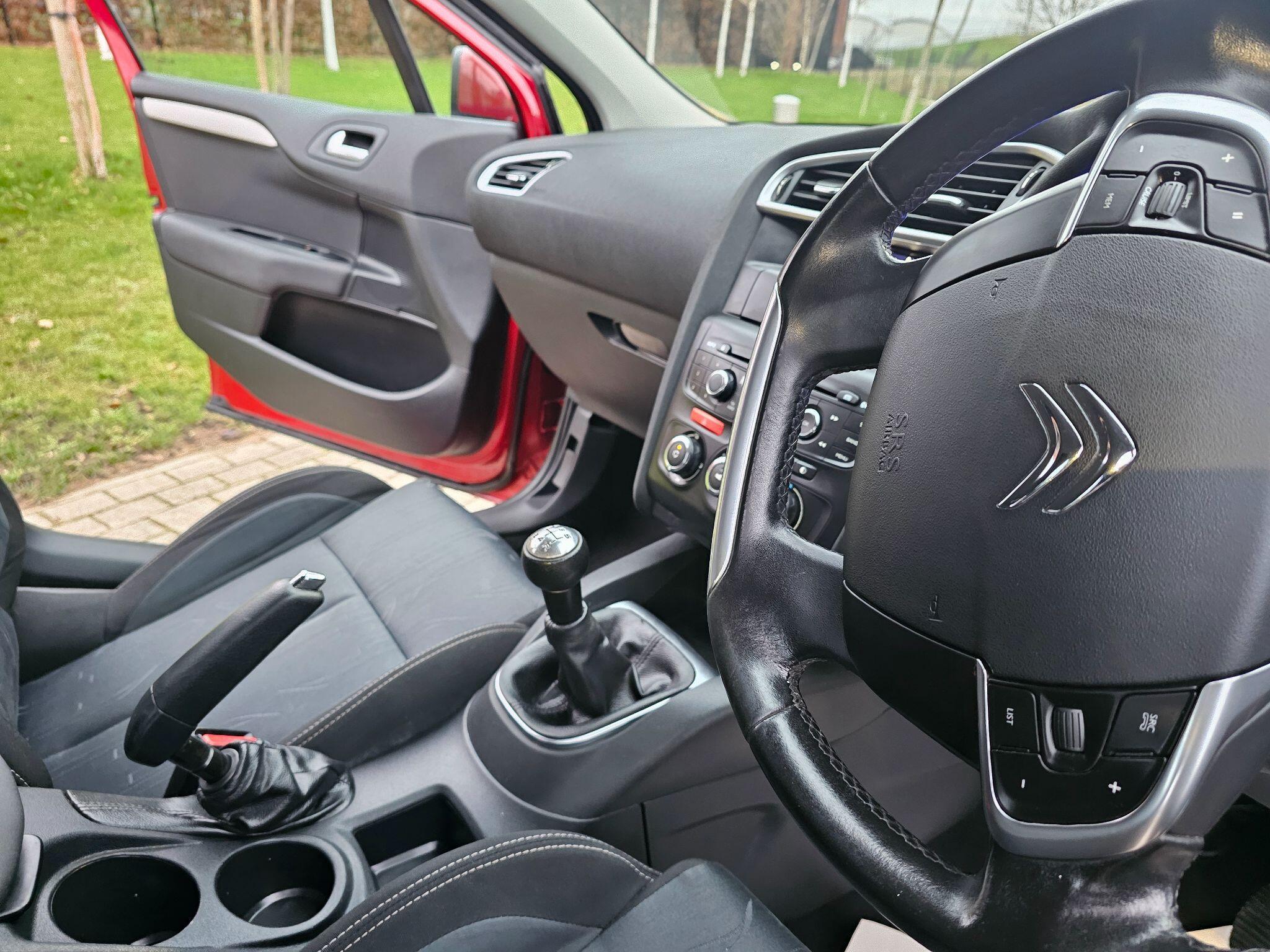 Citroen C4 - Image 32