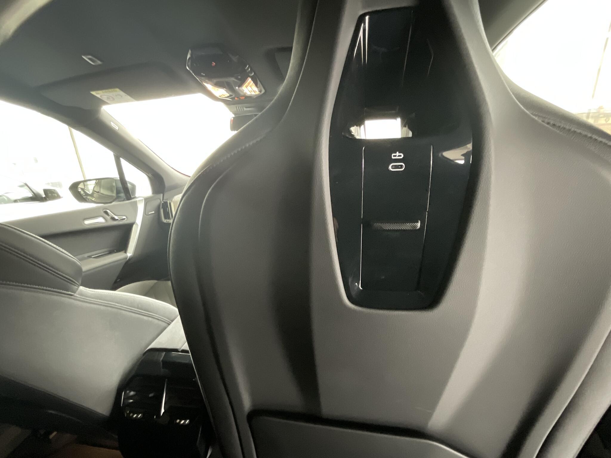 BMW IX - Image 16