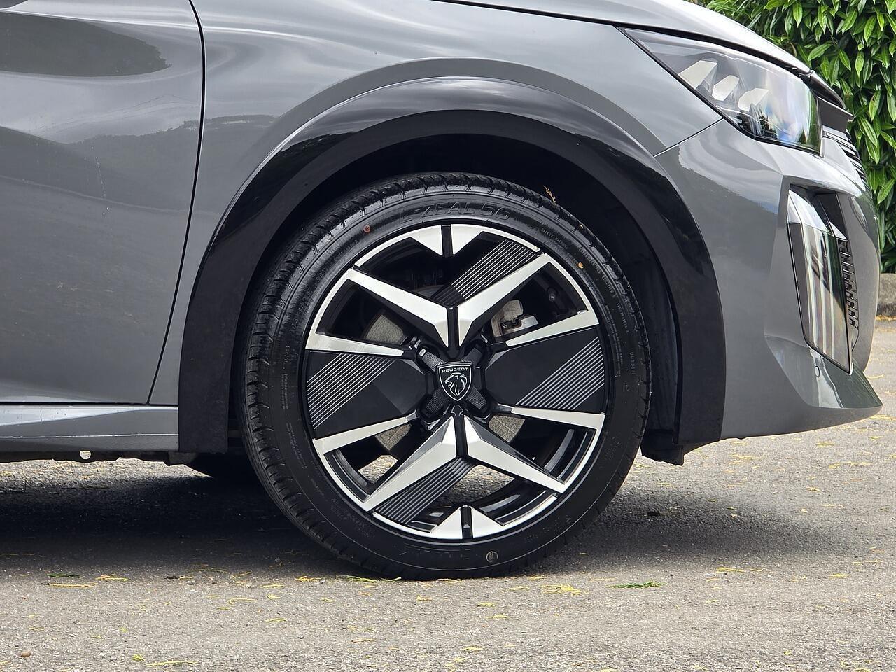 Peugeot 208 - Image 19