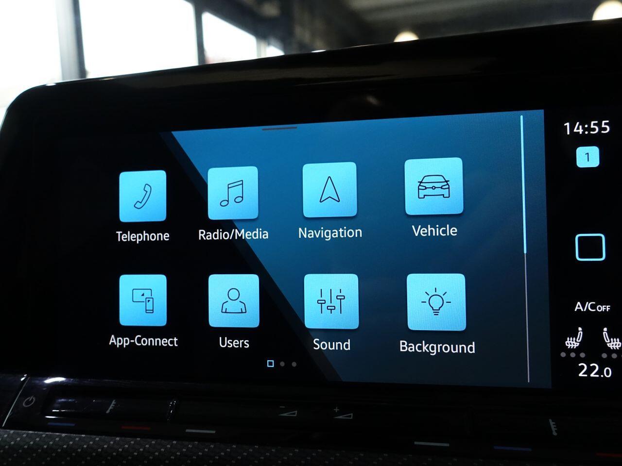 Volkswagen Golf - Image 18