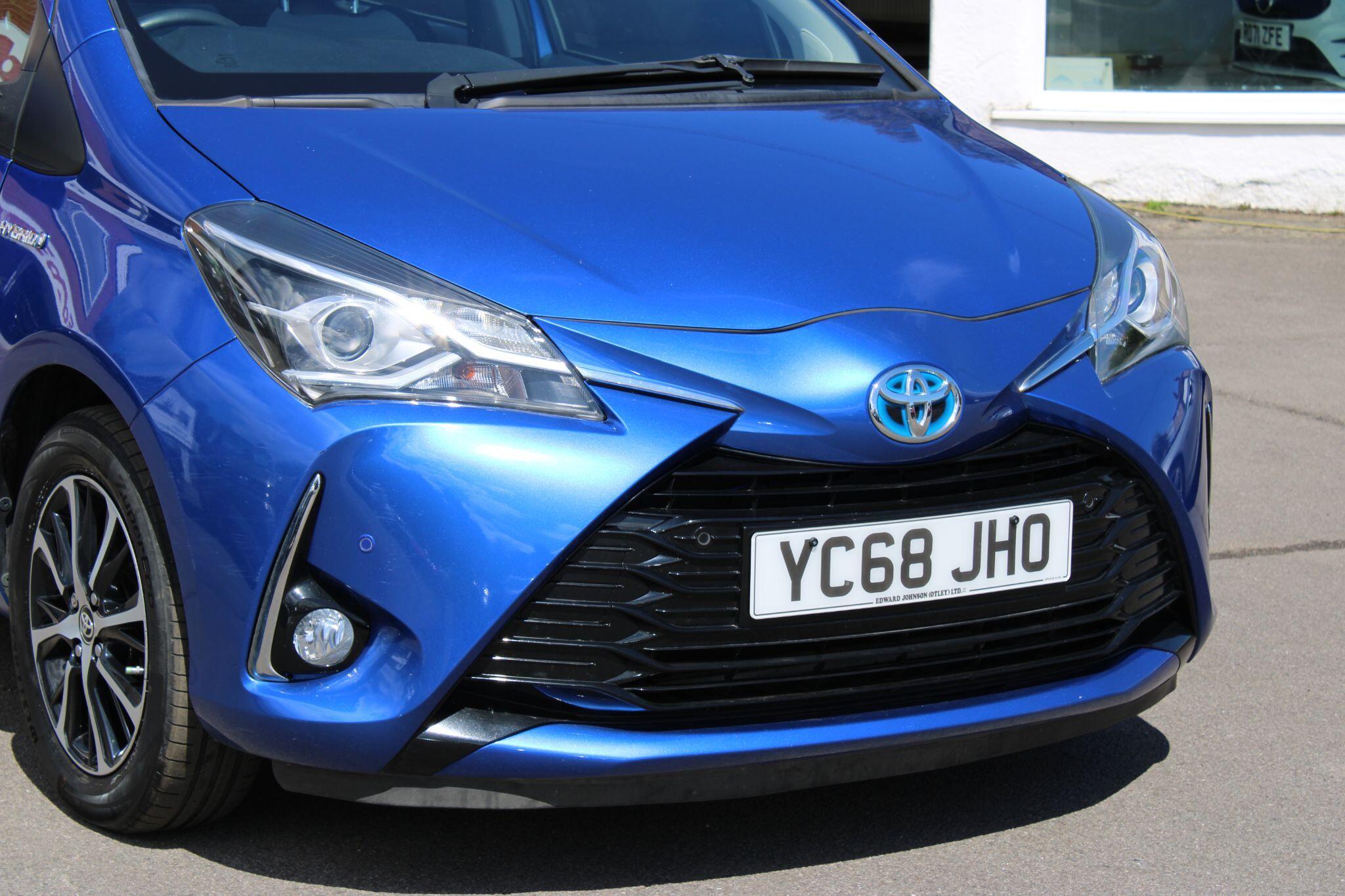 Toyota Yaris - Image 9