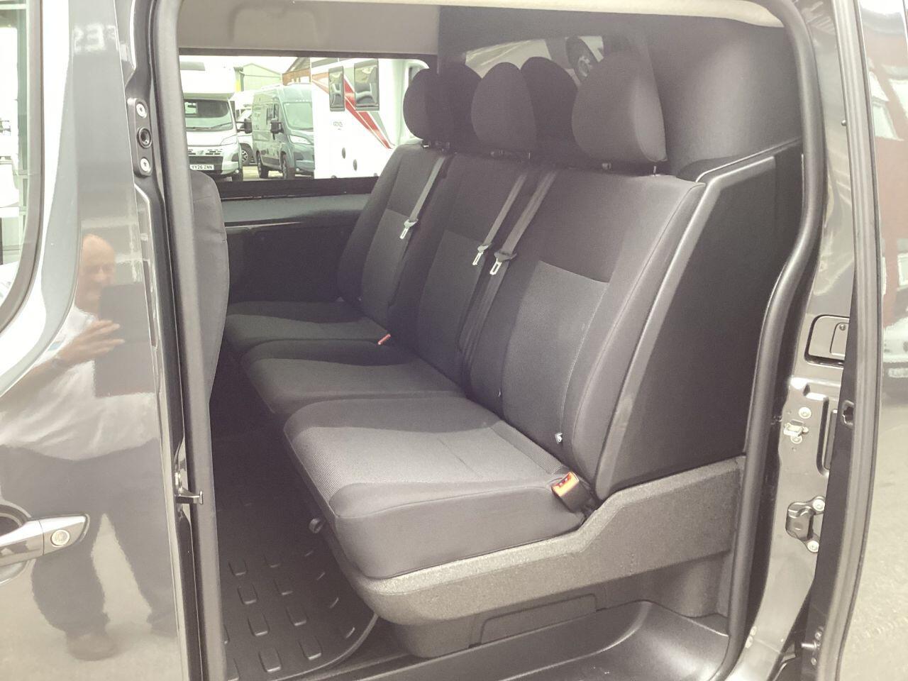 Peugeot e-Expert - Image 15