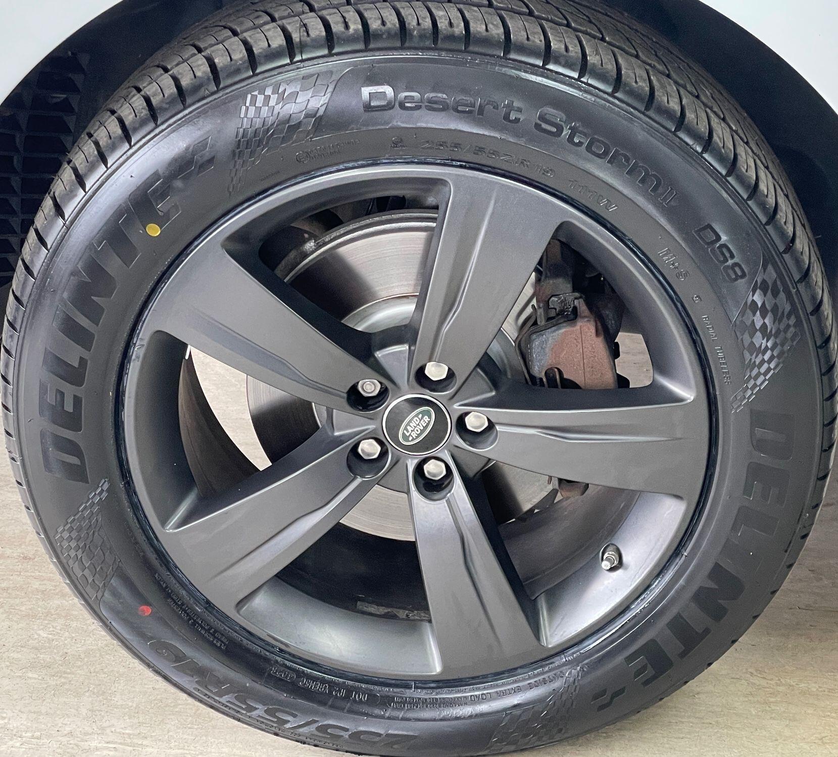 Land Rover Range Rover Velar - Image 17