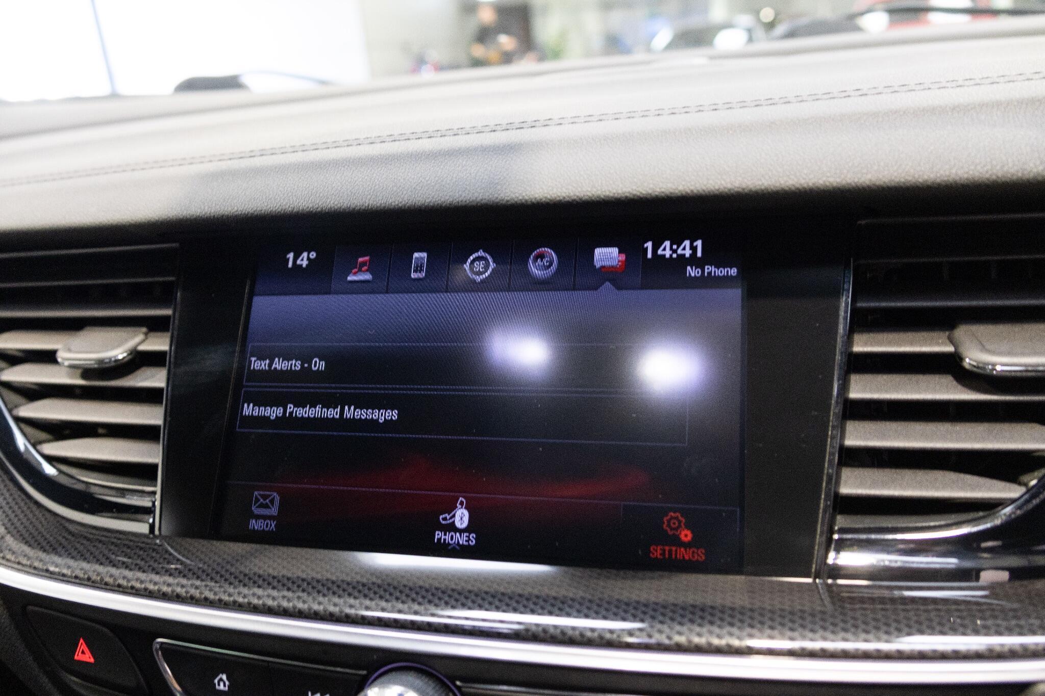 Vauxhall Insignia - Image 14