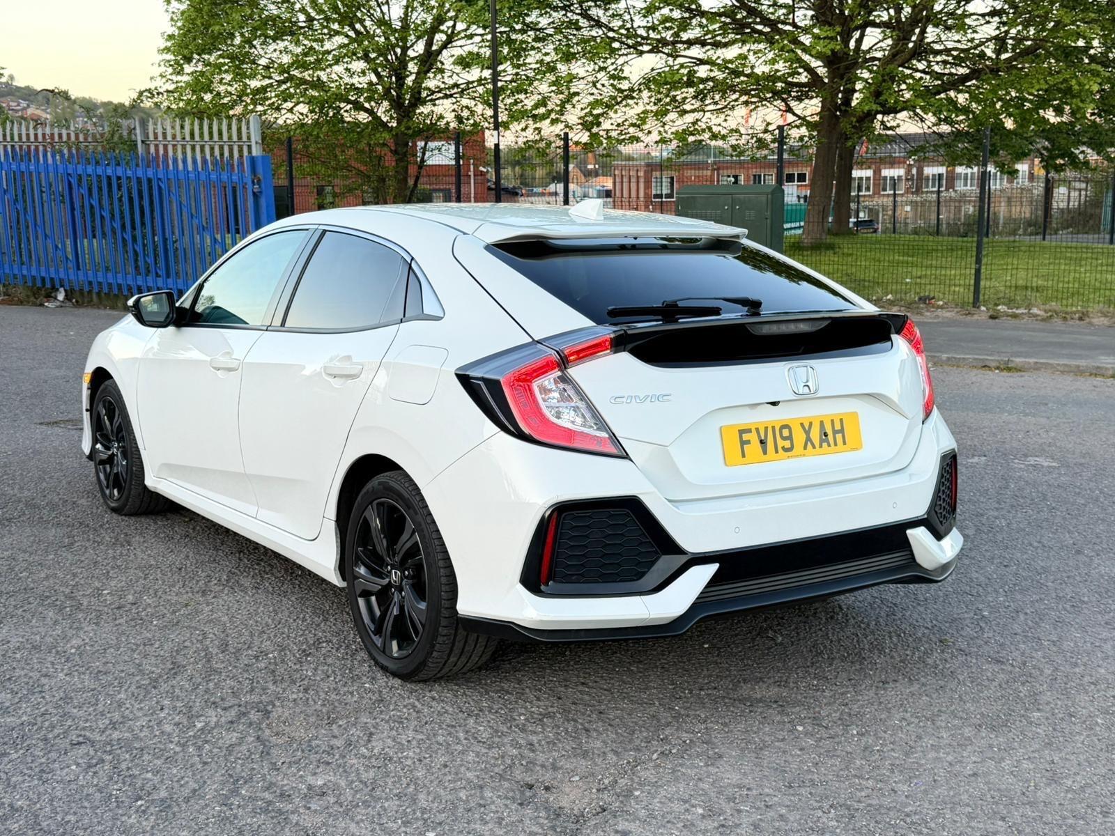 Honda Civic - Image 4