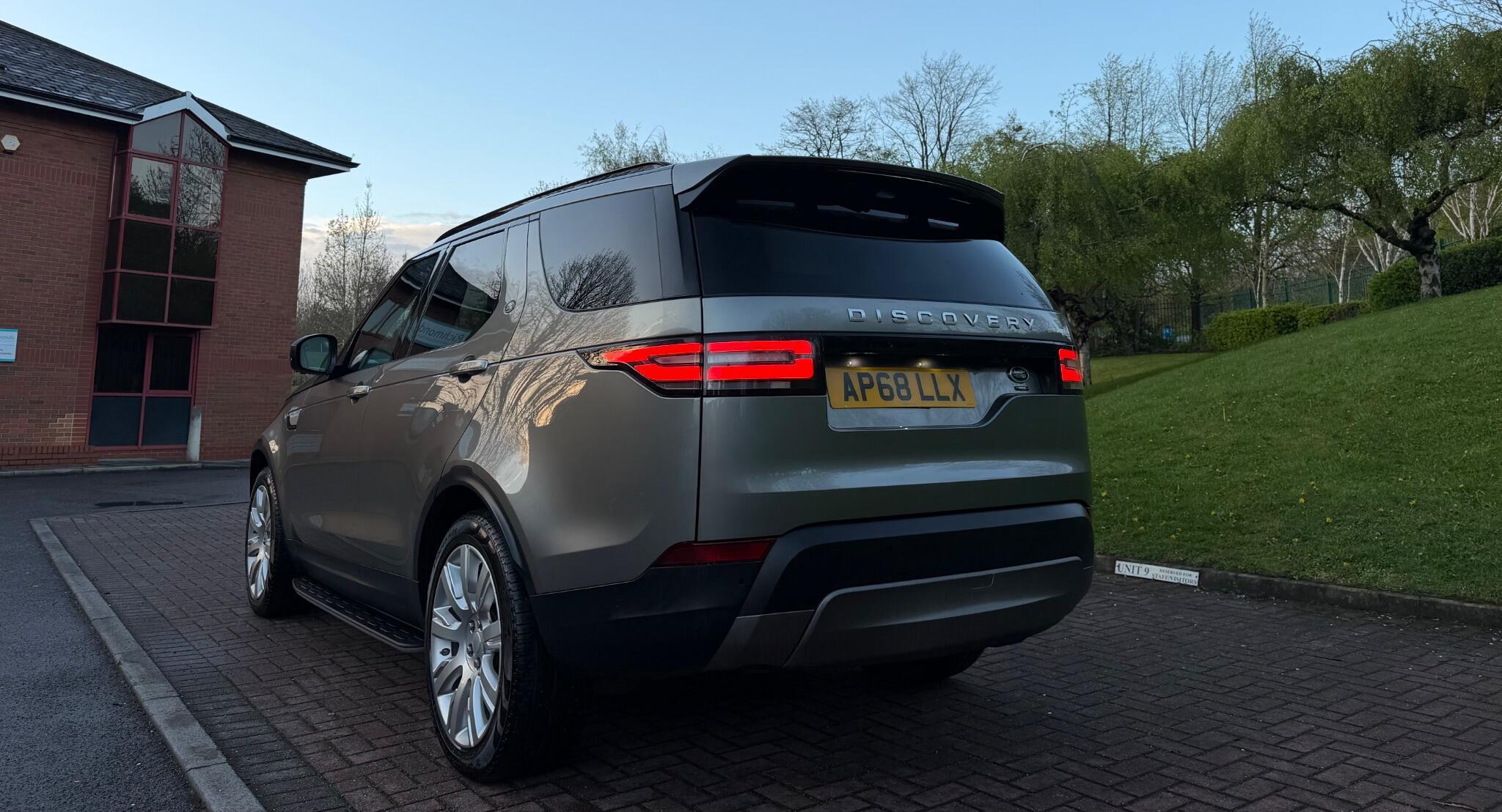Land Rover Discovery - Image 41