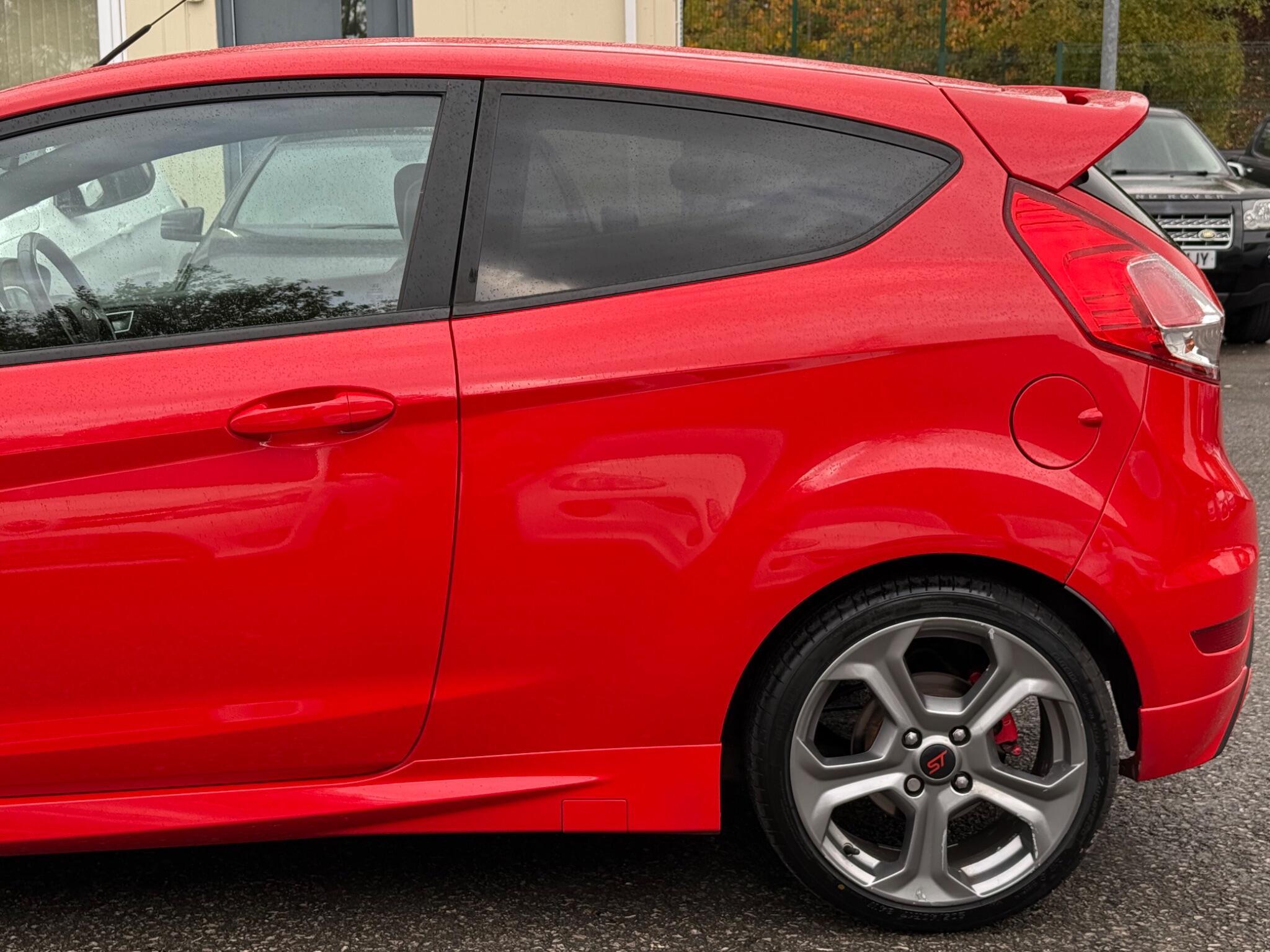 Ford Fiesta - Image 7