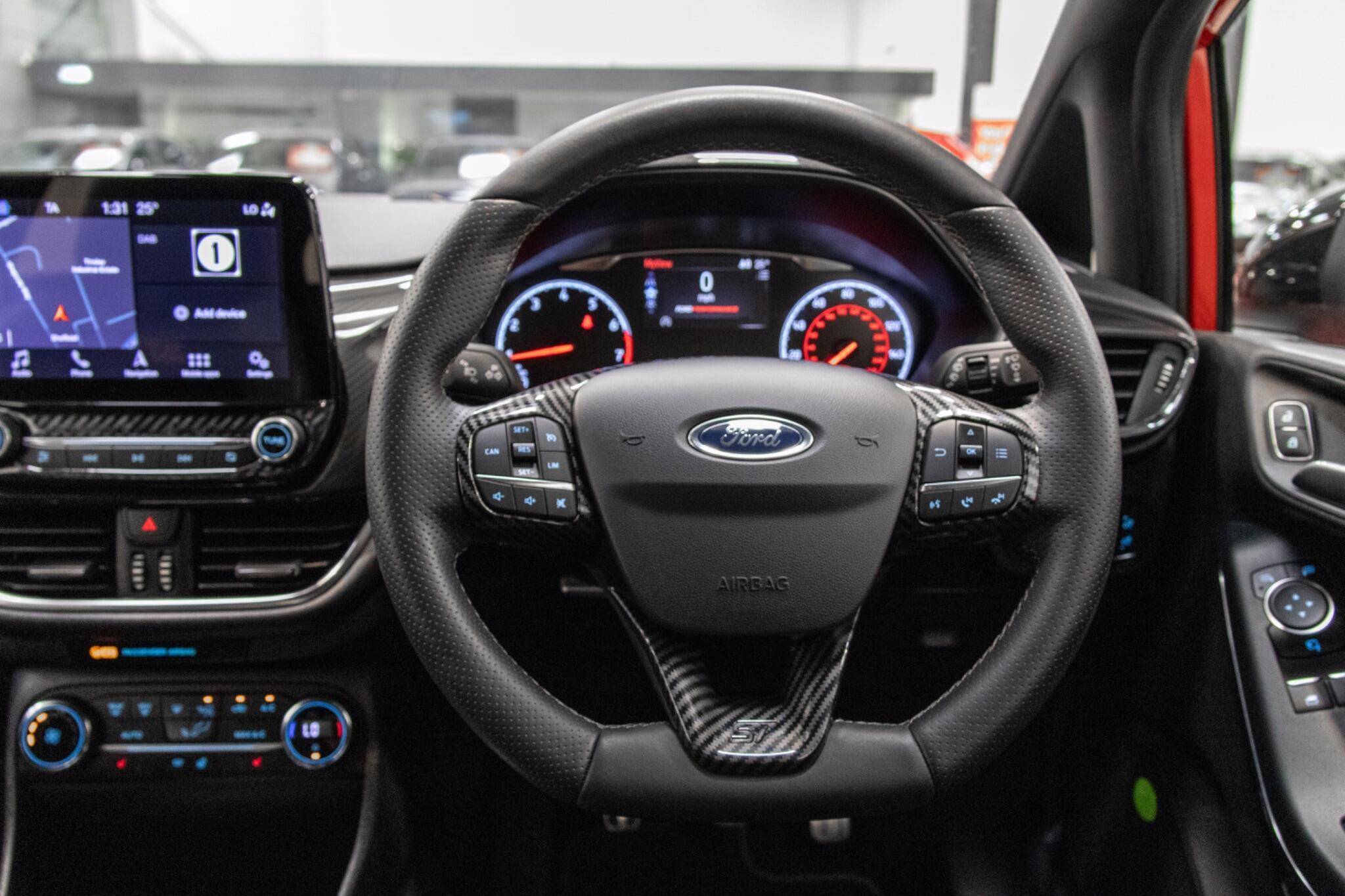Ford Fiesta - Image 10