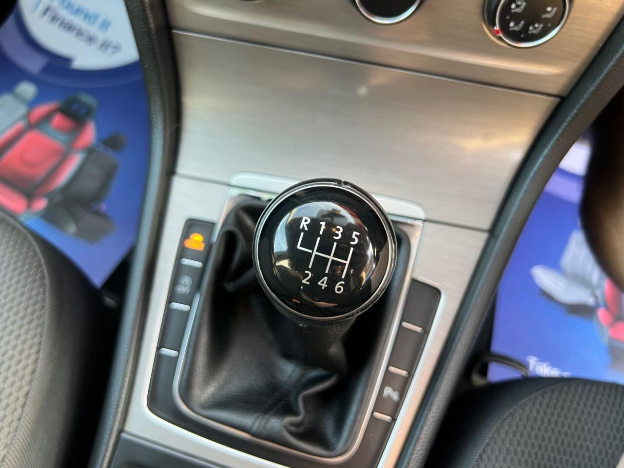 Volkswagen Golf - Image 19