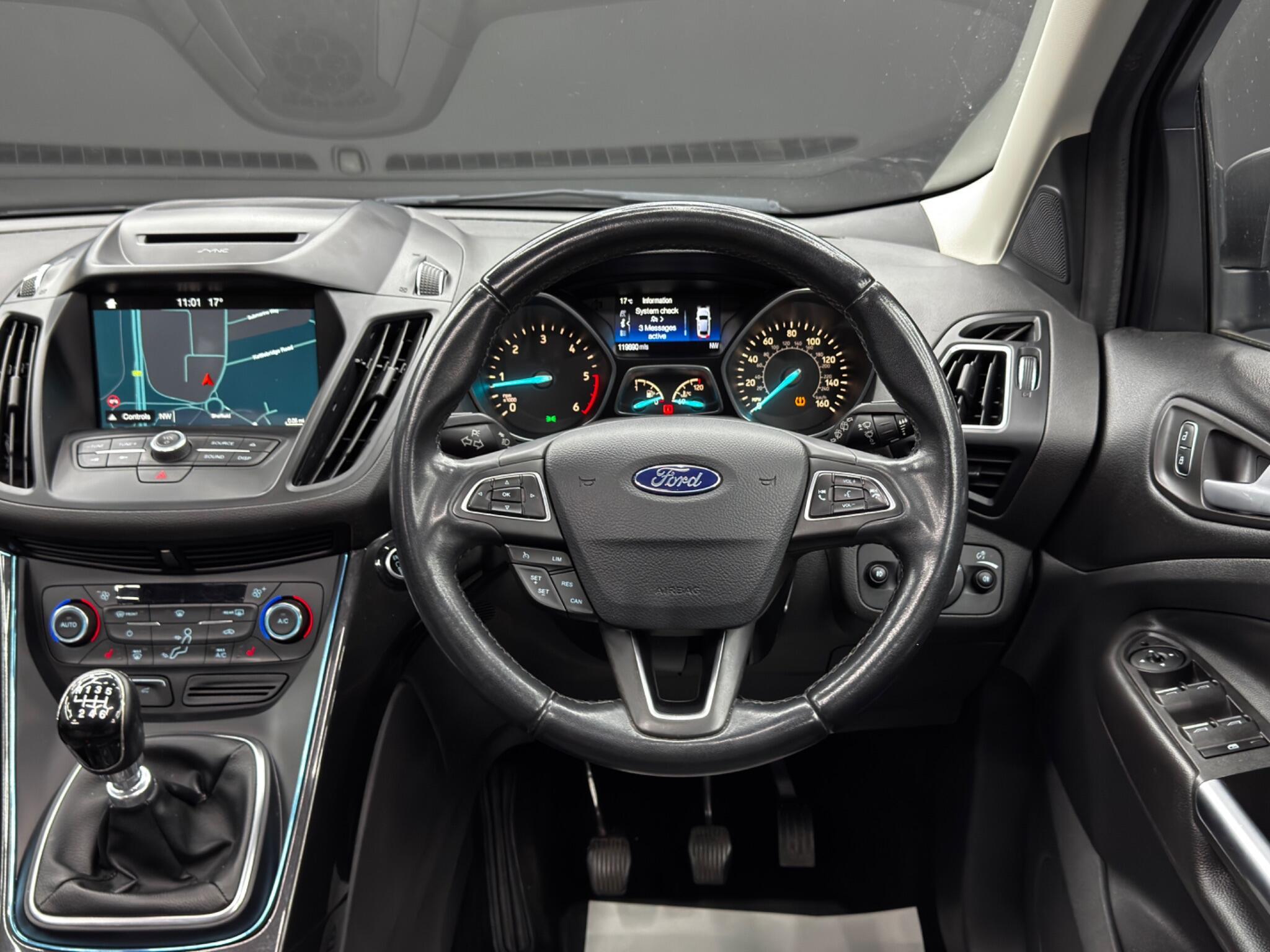 Ford Kuga - Image 18