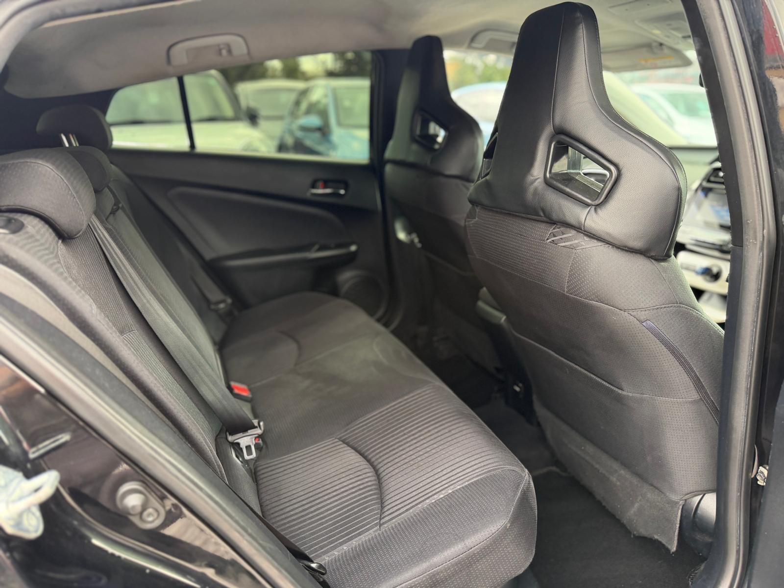 Toyota Prius - Image 14