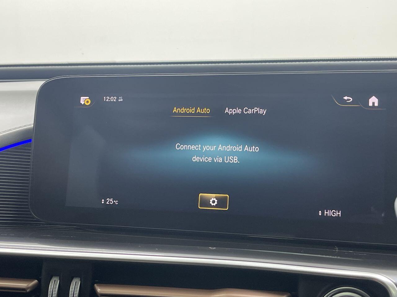 Mercedes-benz EQC - Image 44