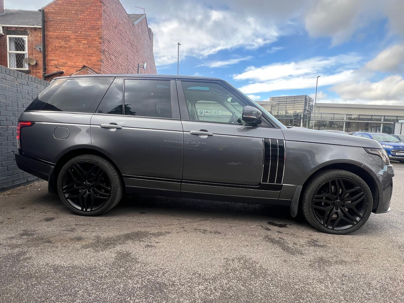 Land Rover Range Rover - Image 7