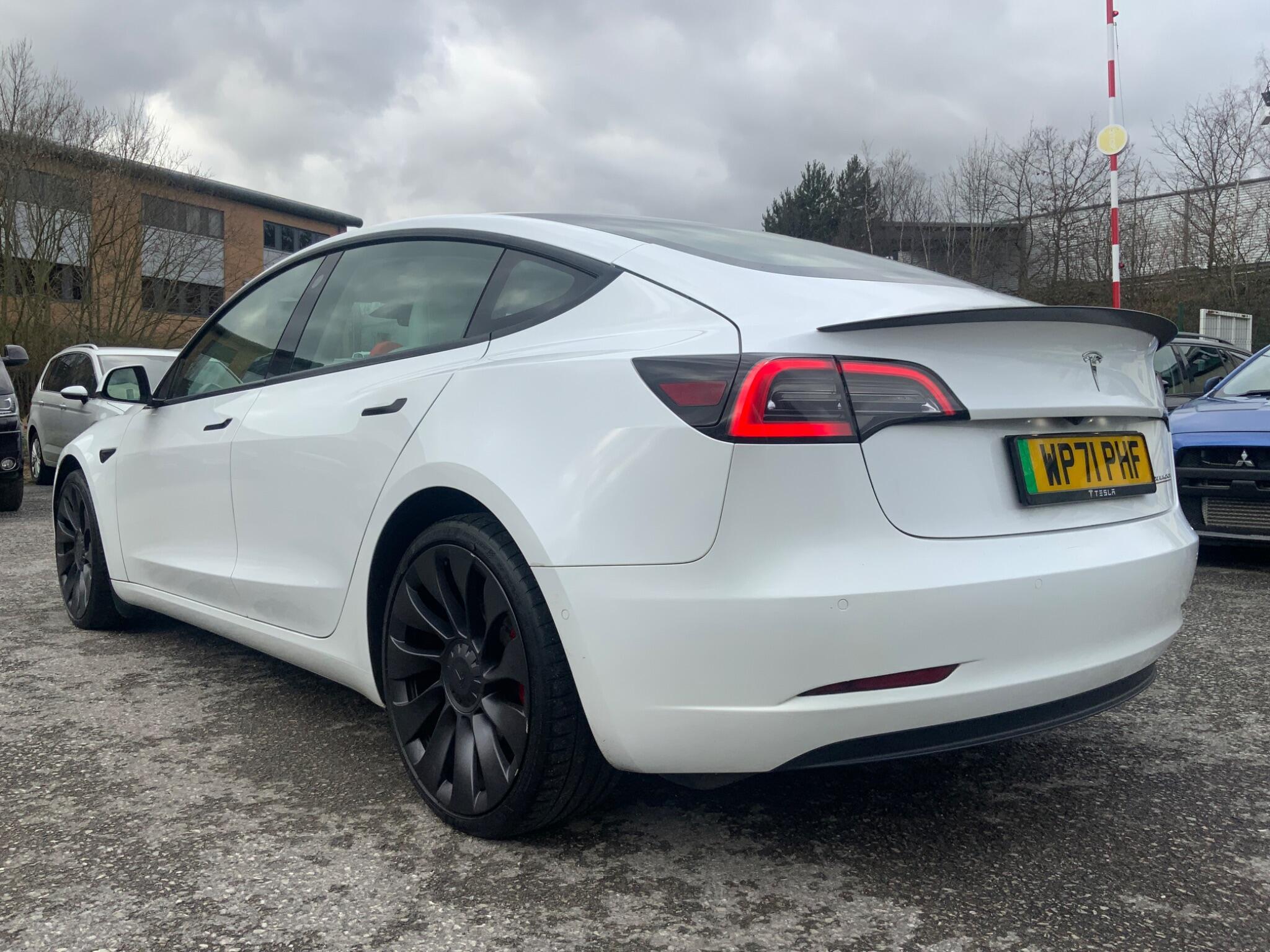 Tesla Model 3 - Image 12