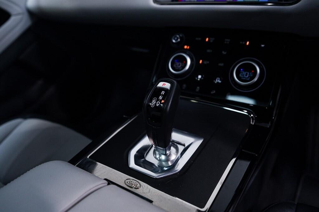 Land Rover Range Rover Evoque - Image 16