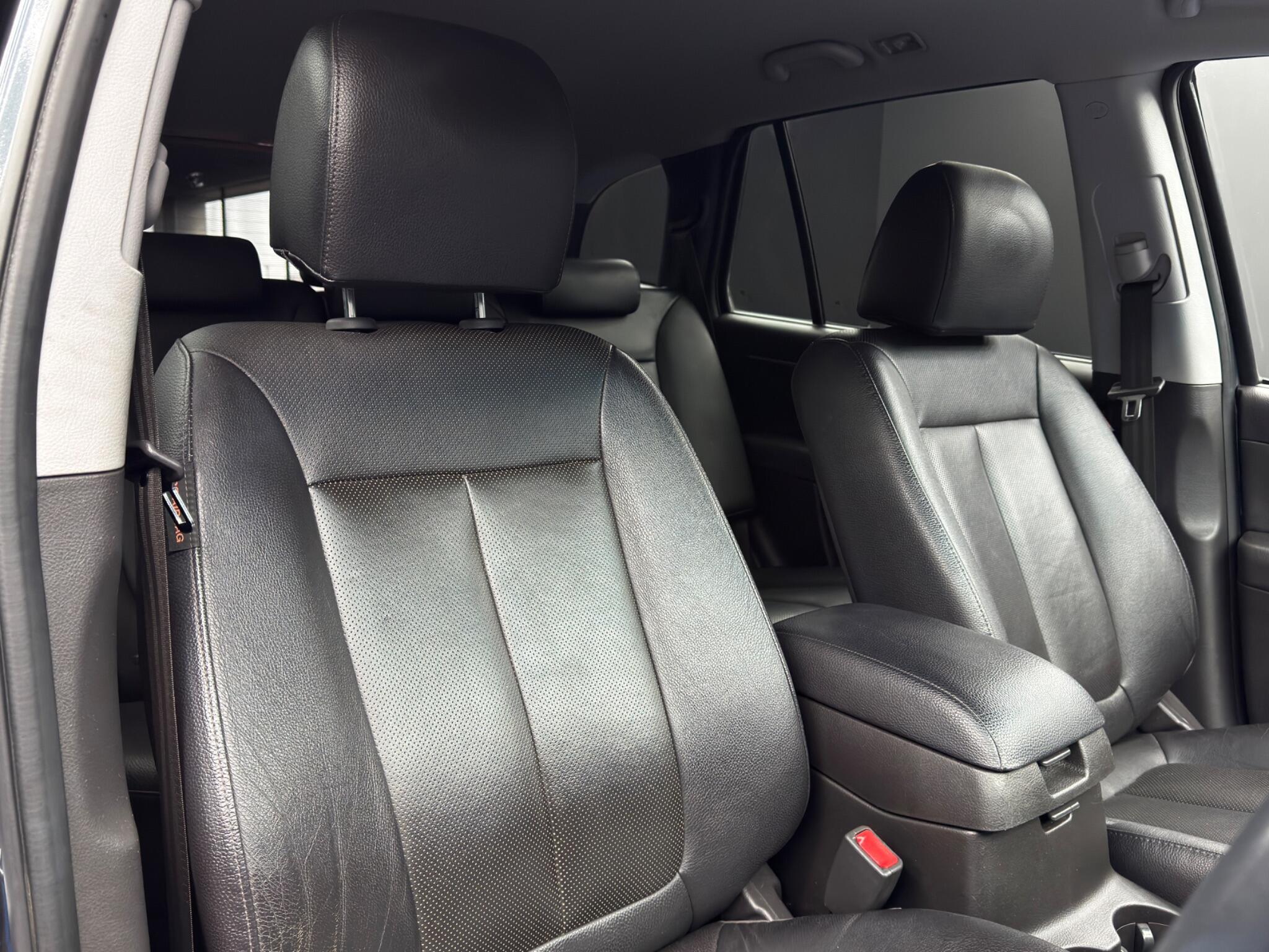 Hyundai Santa Fe - Image 12