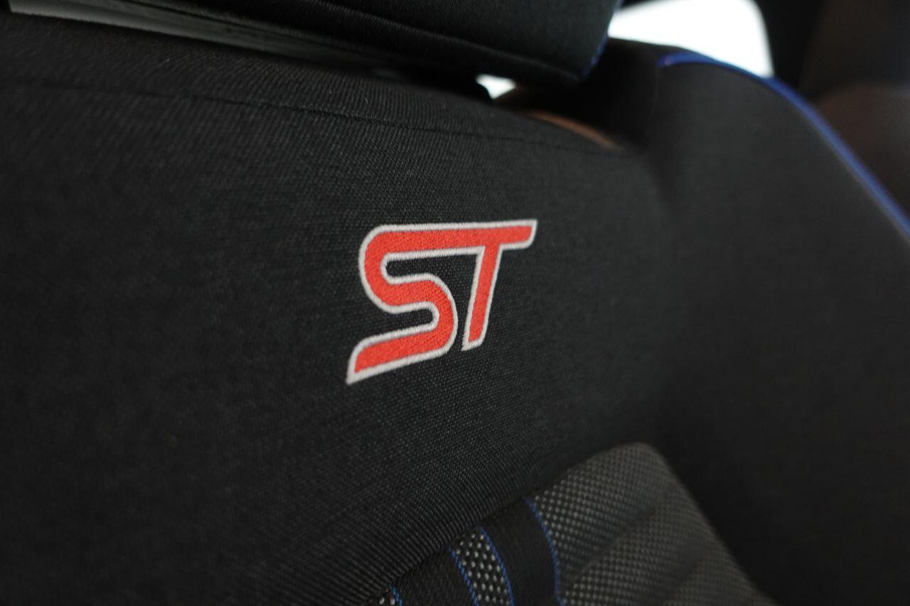 Ford Fiesta - Image 18