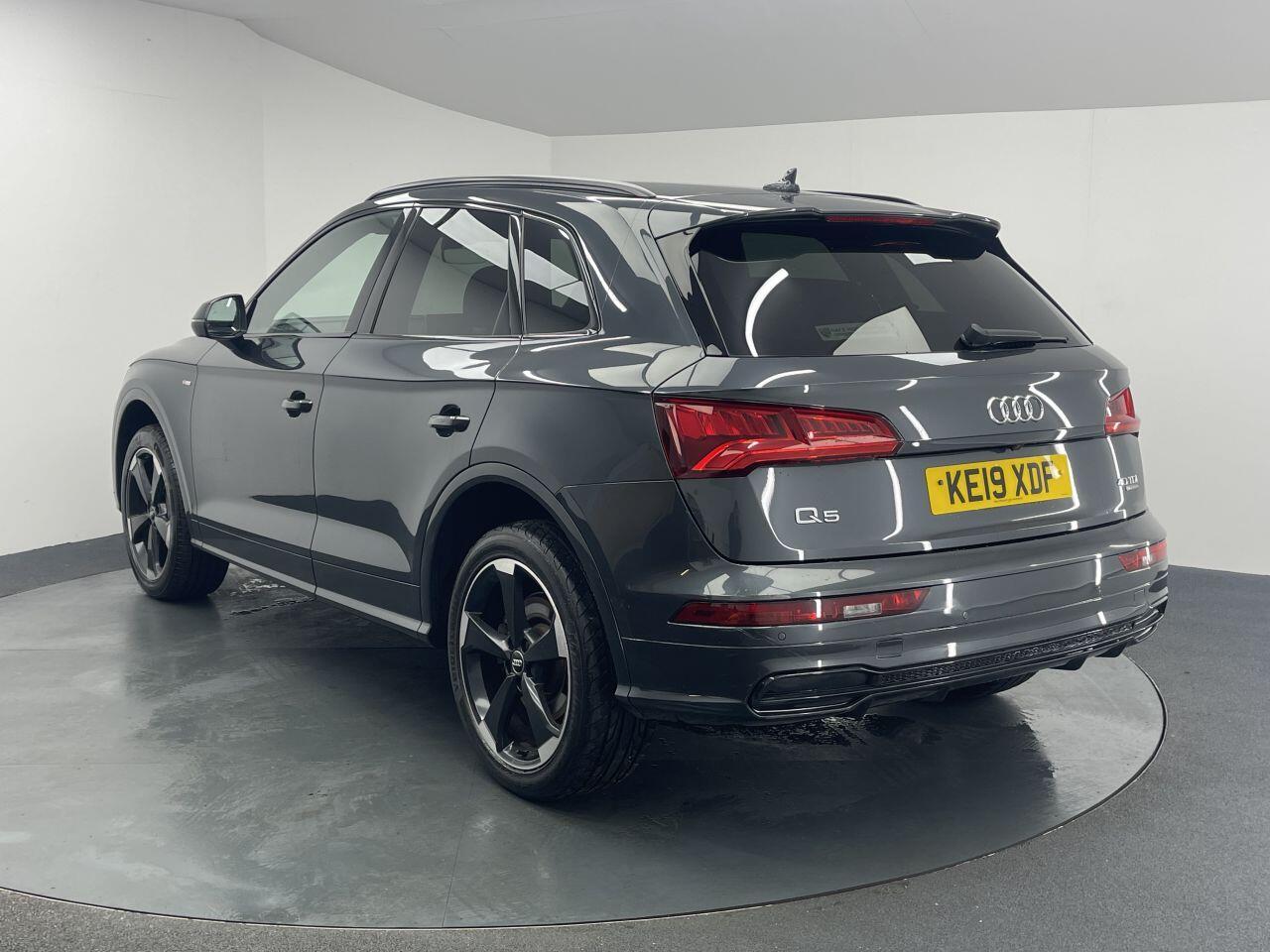 Audi Q5 - Image 9